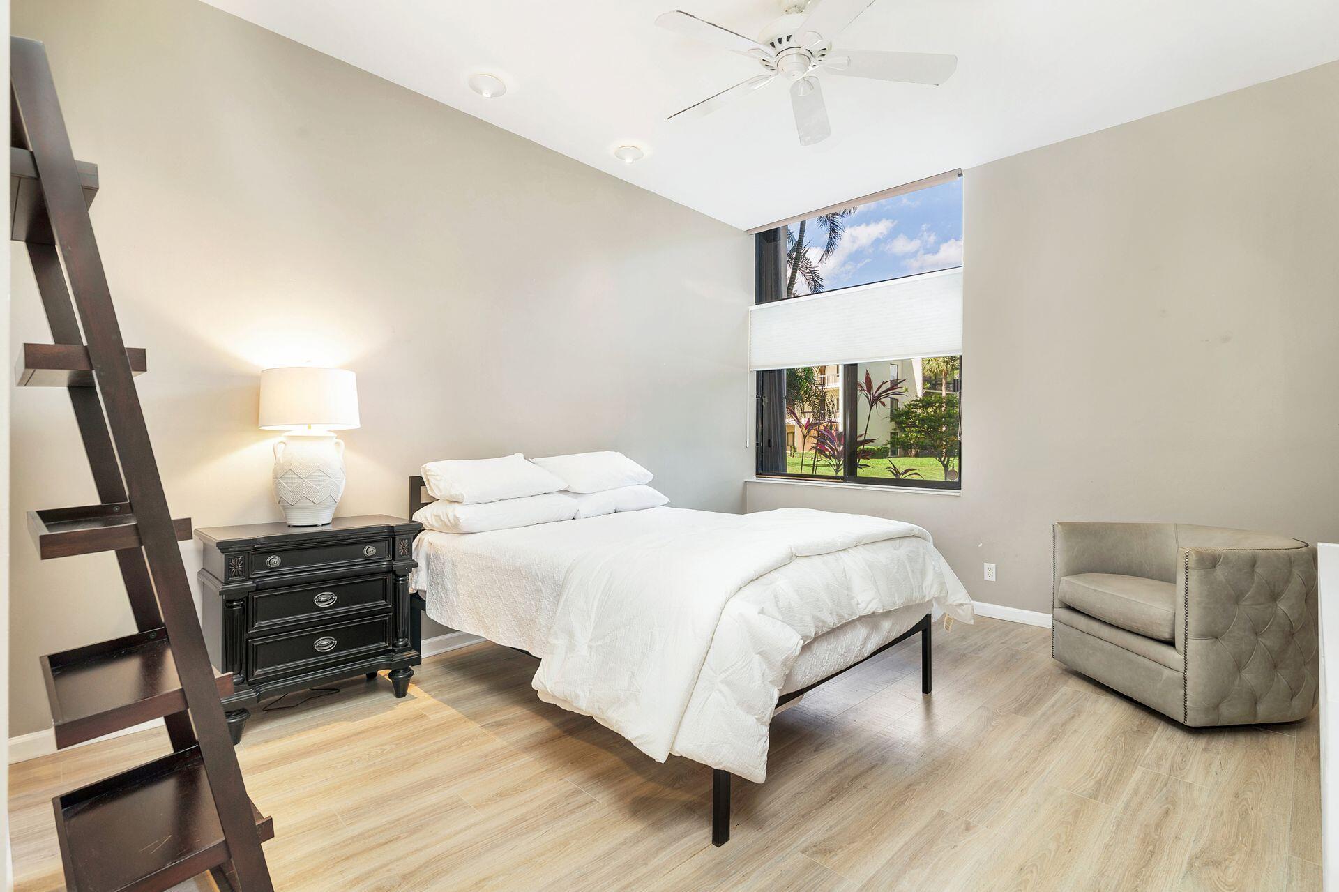 2480 Presidential Way 101