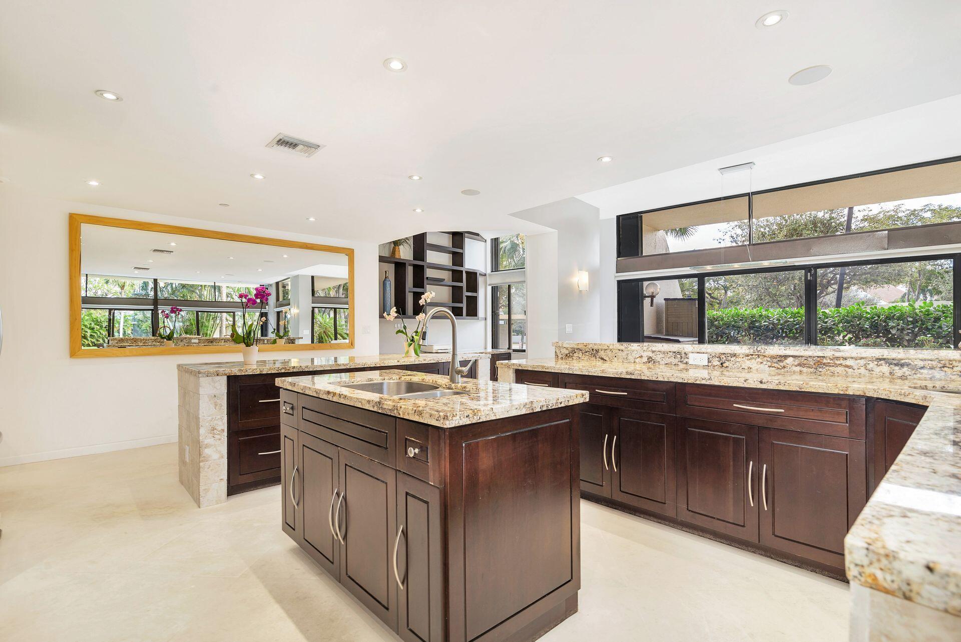 2480 Presidential Way 101