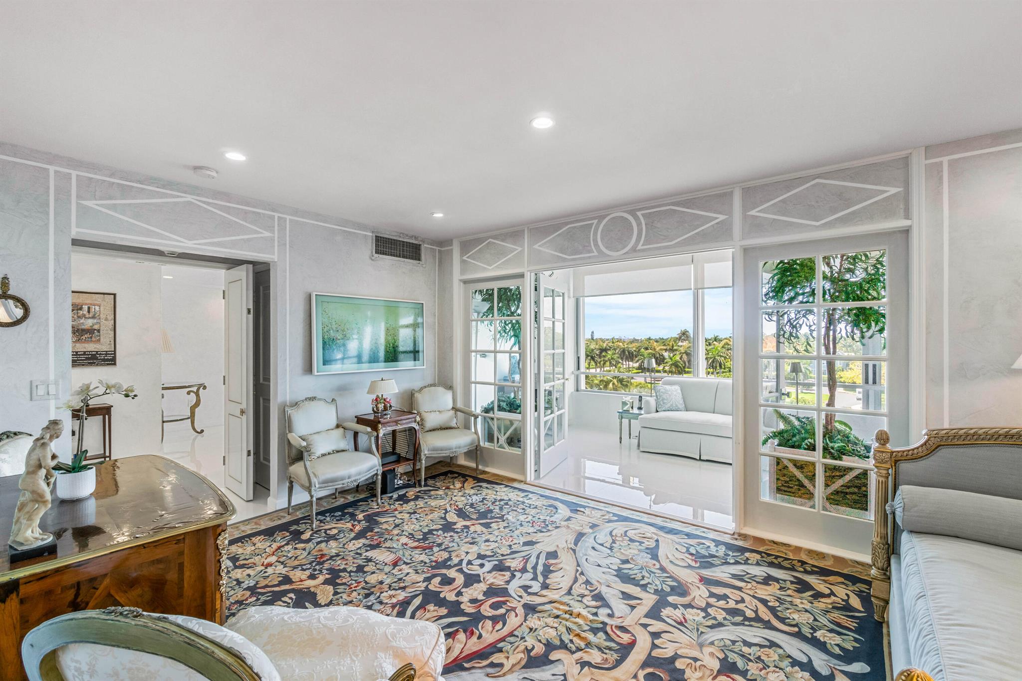 44 Cocoanut Row 503/504 B