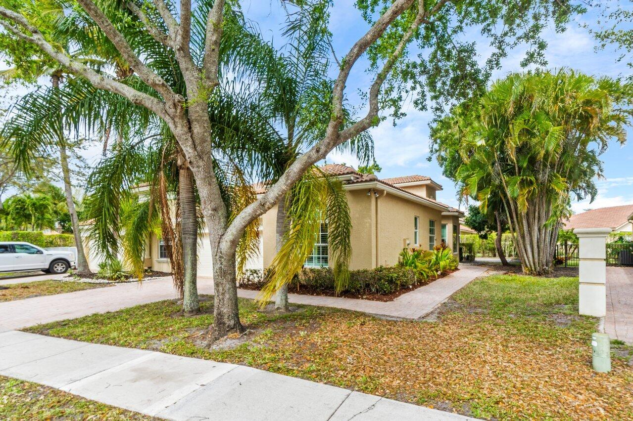 2560 Sandy Cay