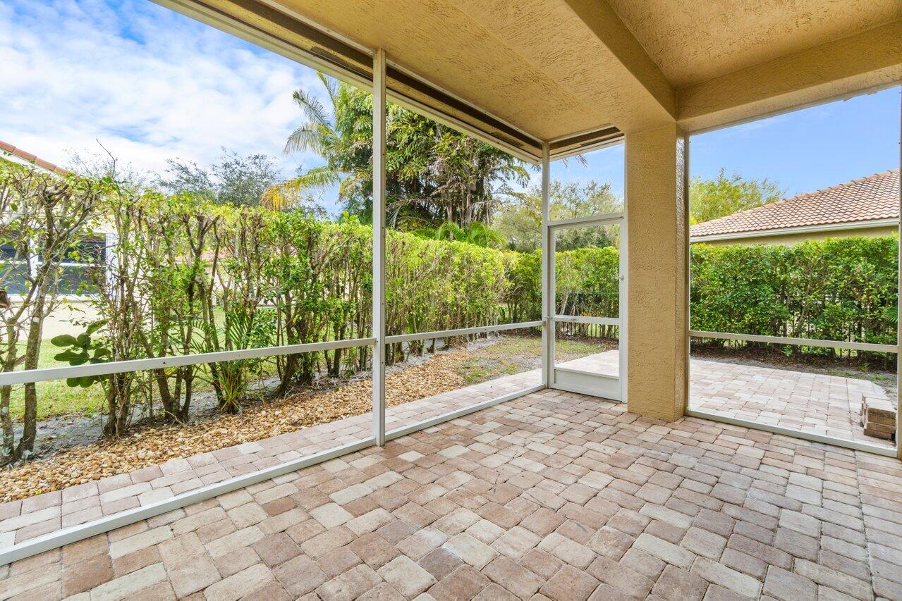 2560 Sandy Cay