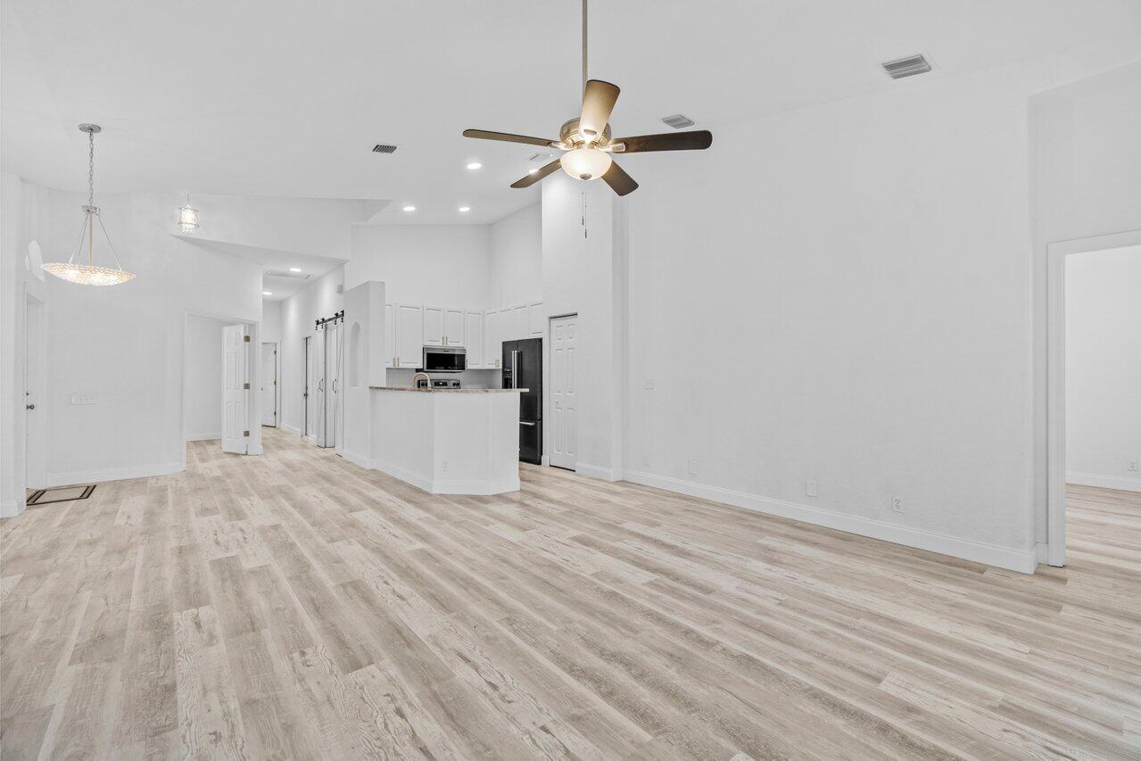 2560 Sandy Cay