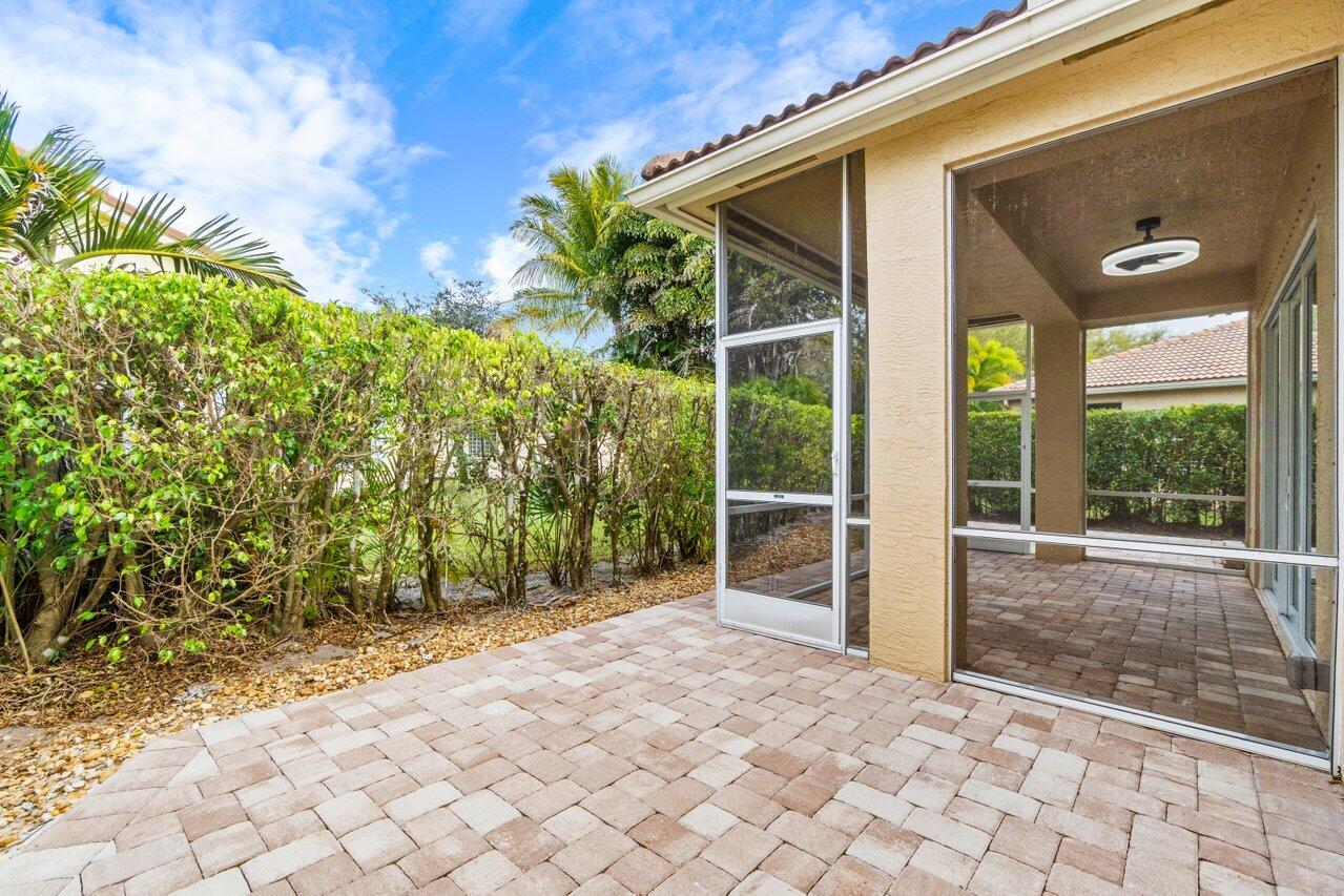 2560 Sandy Cay