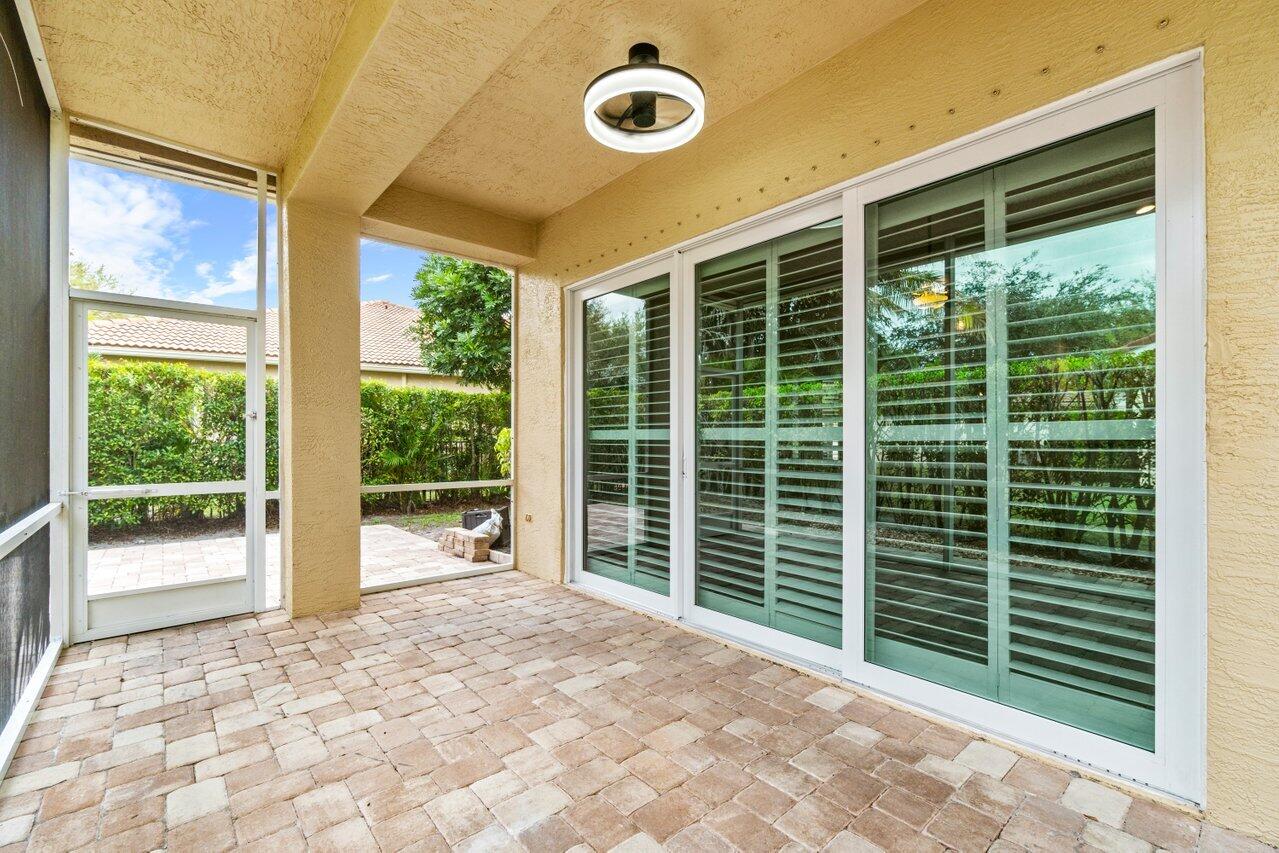 2560 Sandy Cay