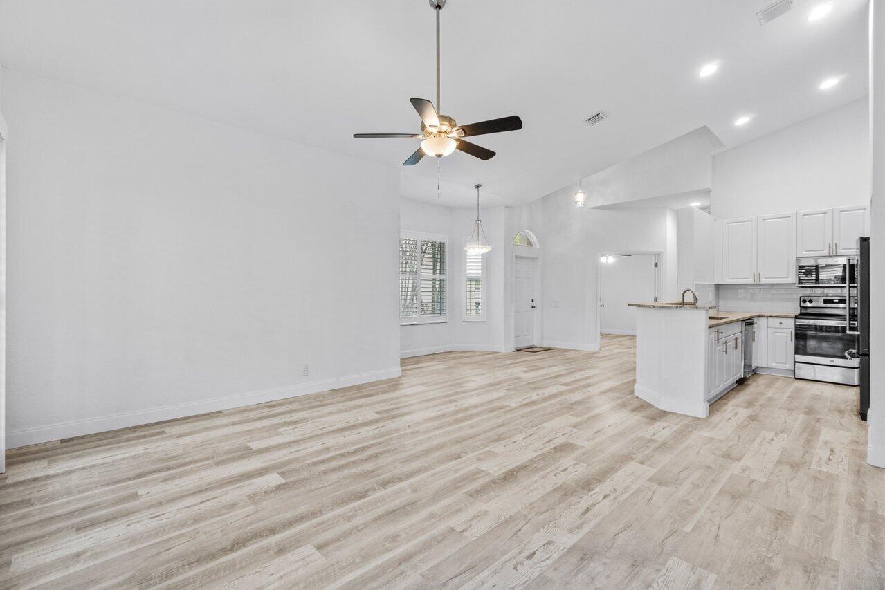 2560 Sandy Cay