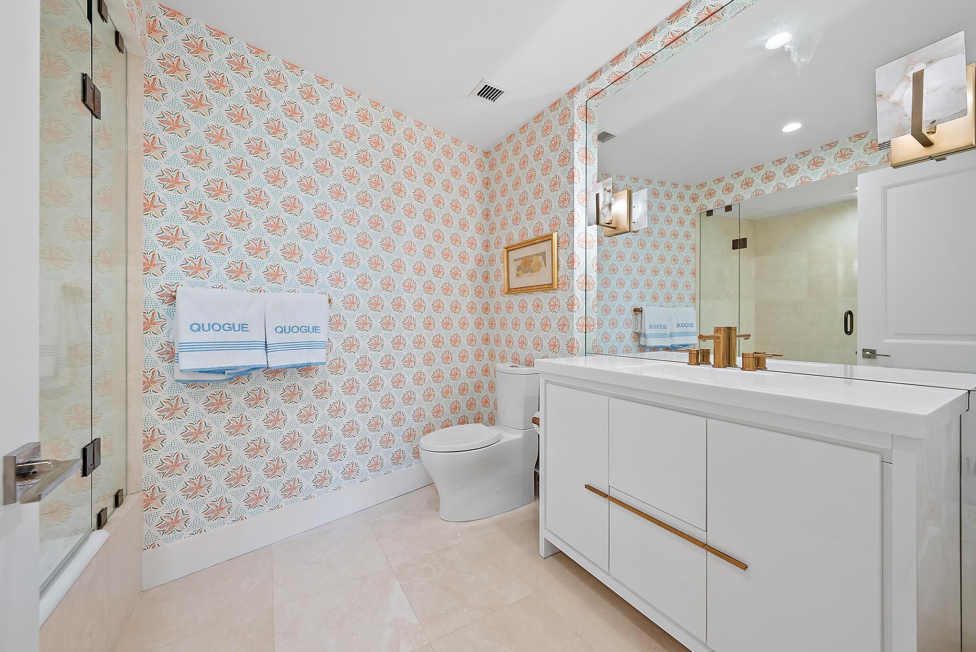 44 Cocoanut Row B310