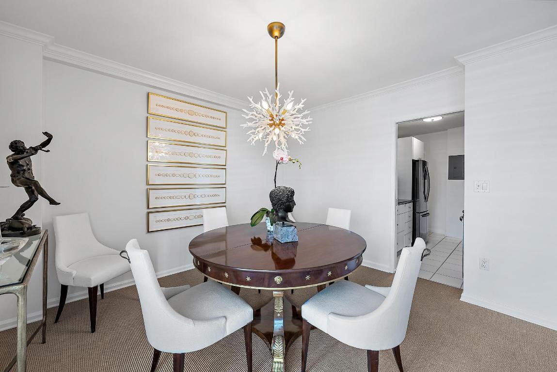 44 Cocoanut Row 124 B