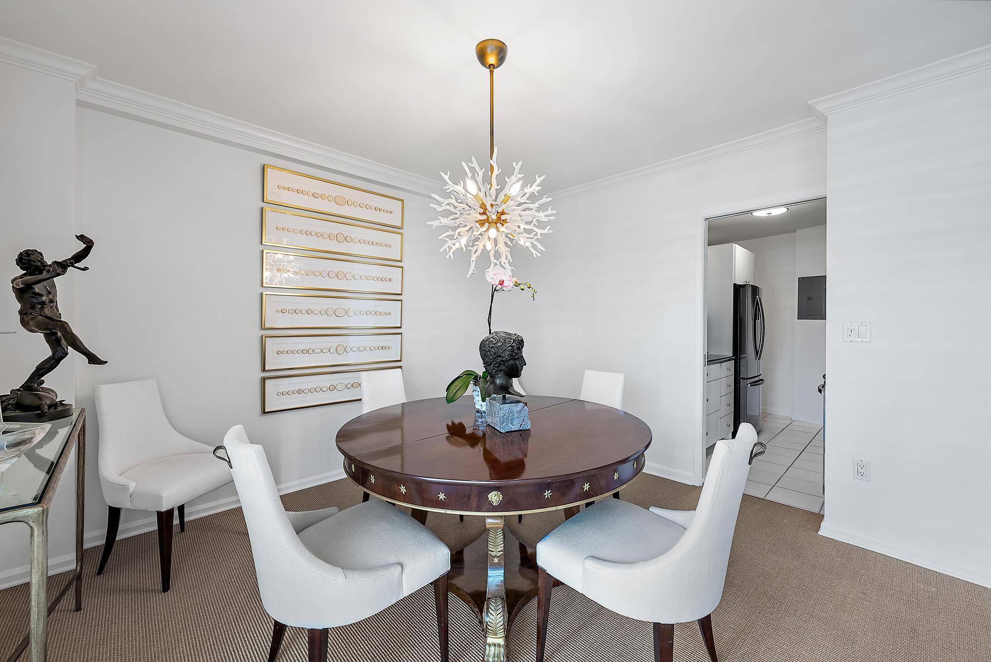 44 Cocoanut Row 124 B