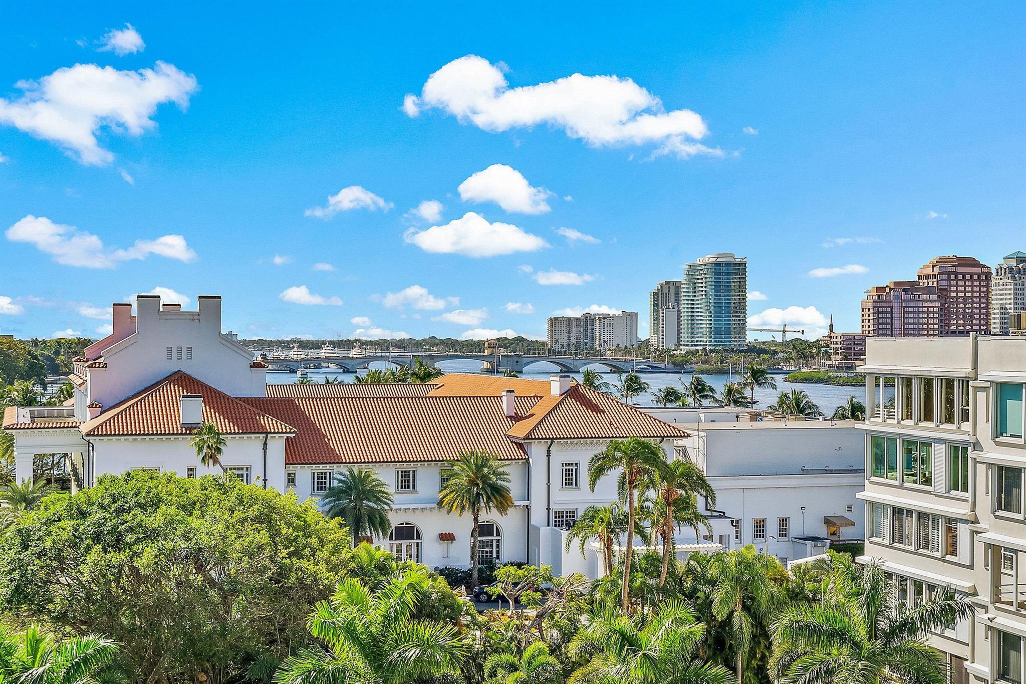 44 Cocoanut Row 626b