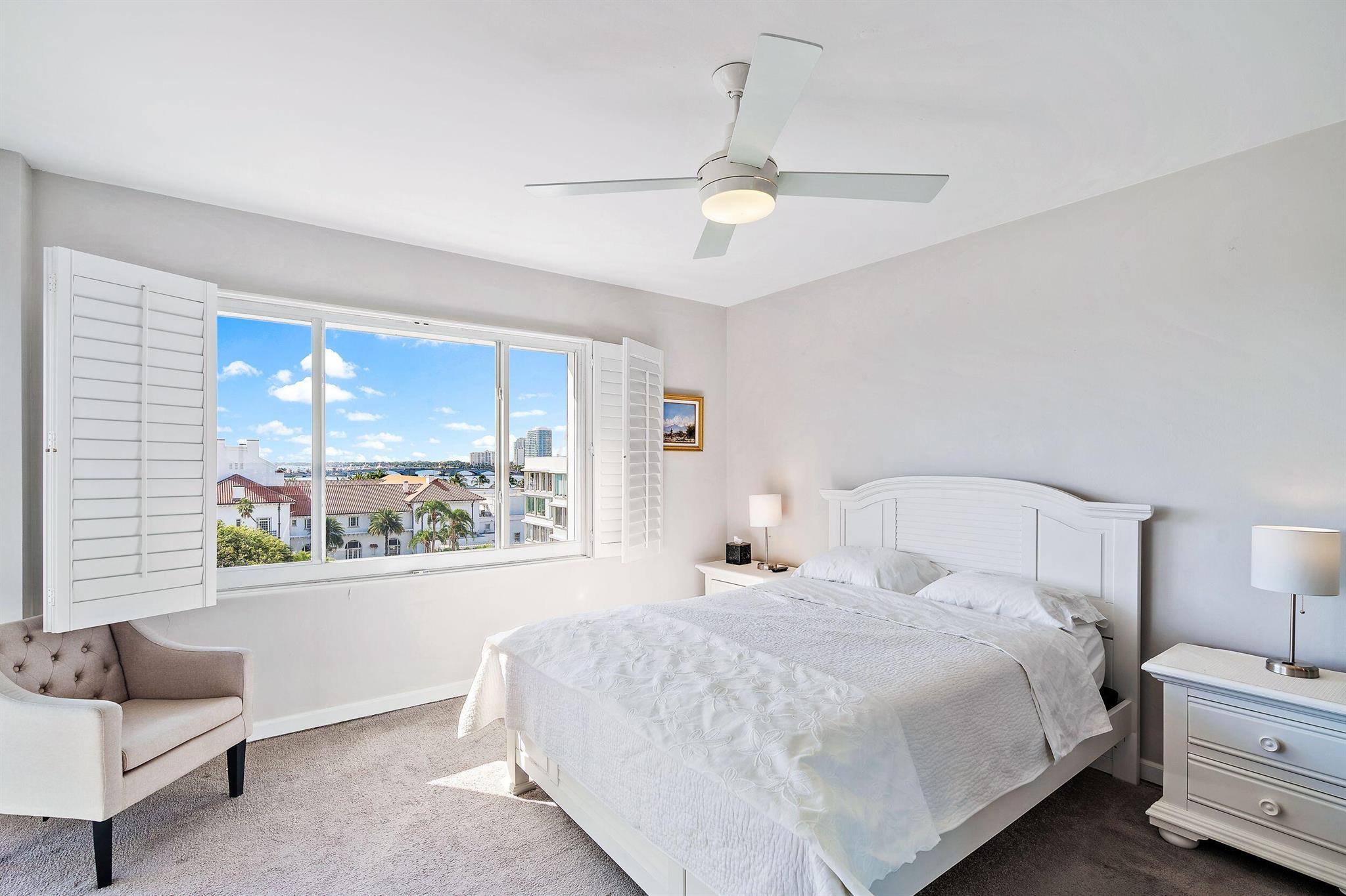 44 Cocoanut Row 626b