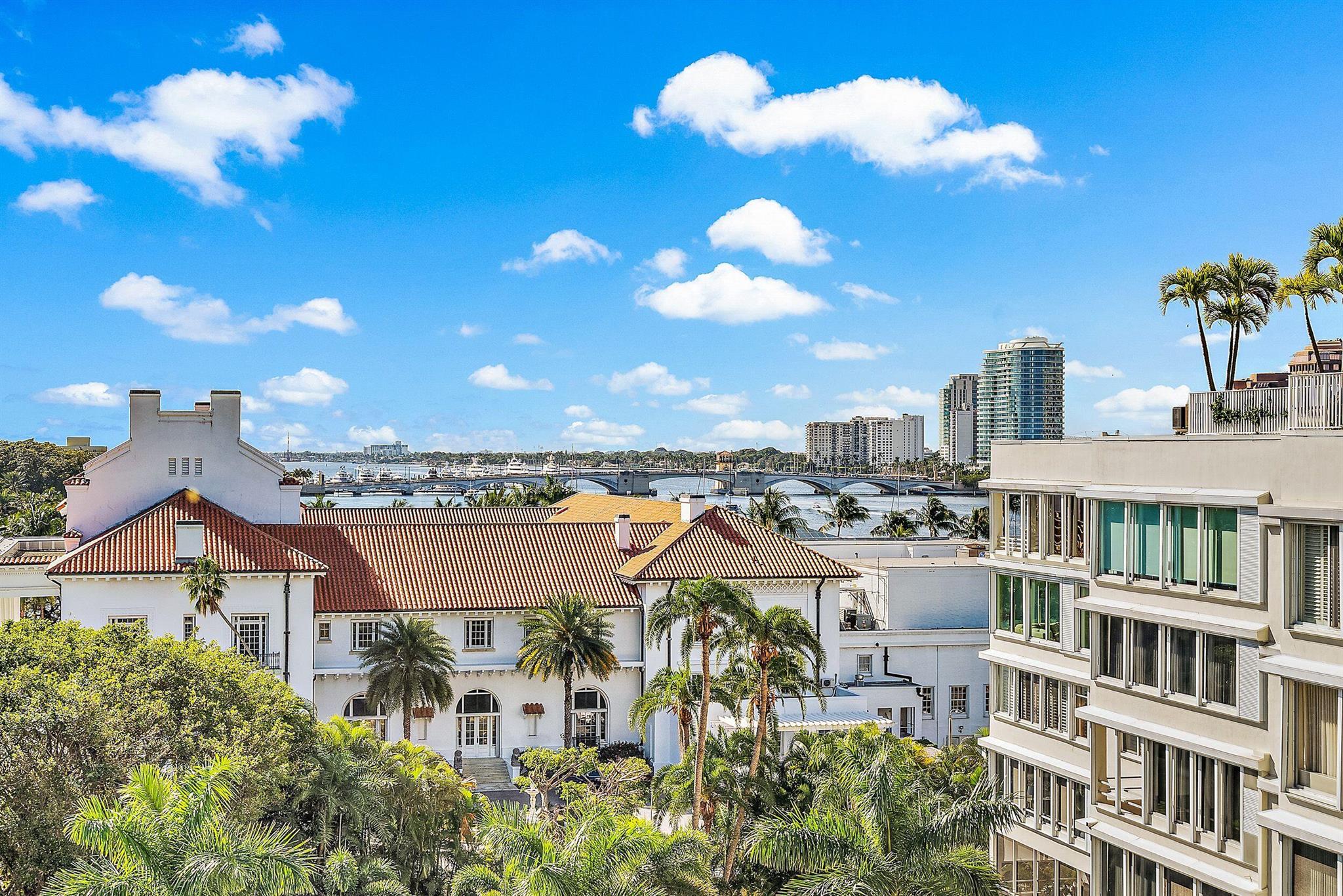 44 Cocoanut Row 626b