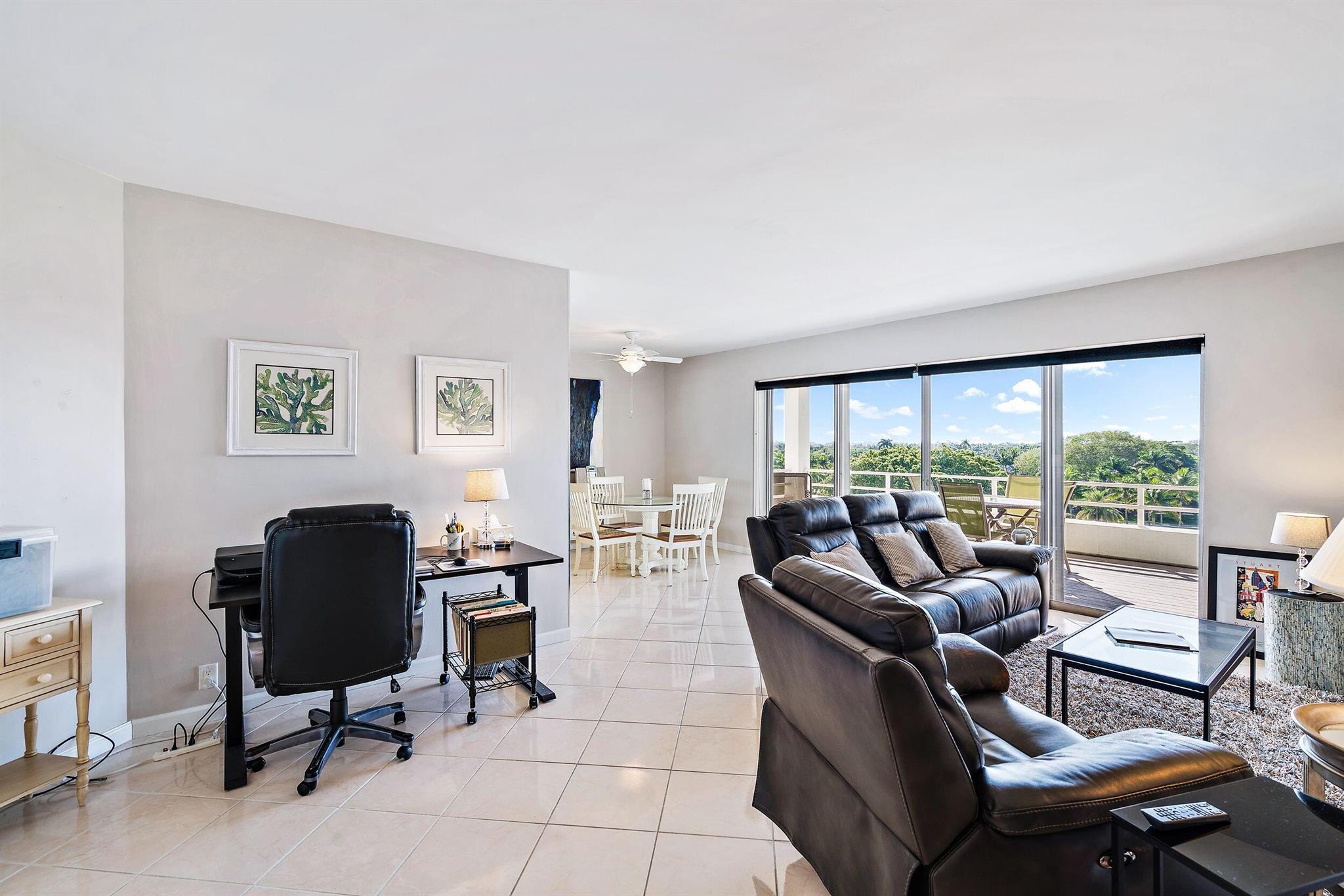 44 Cocoanut Row 626b