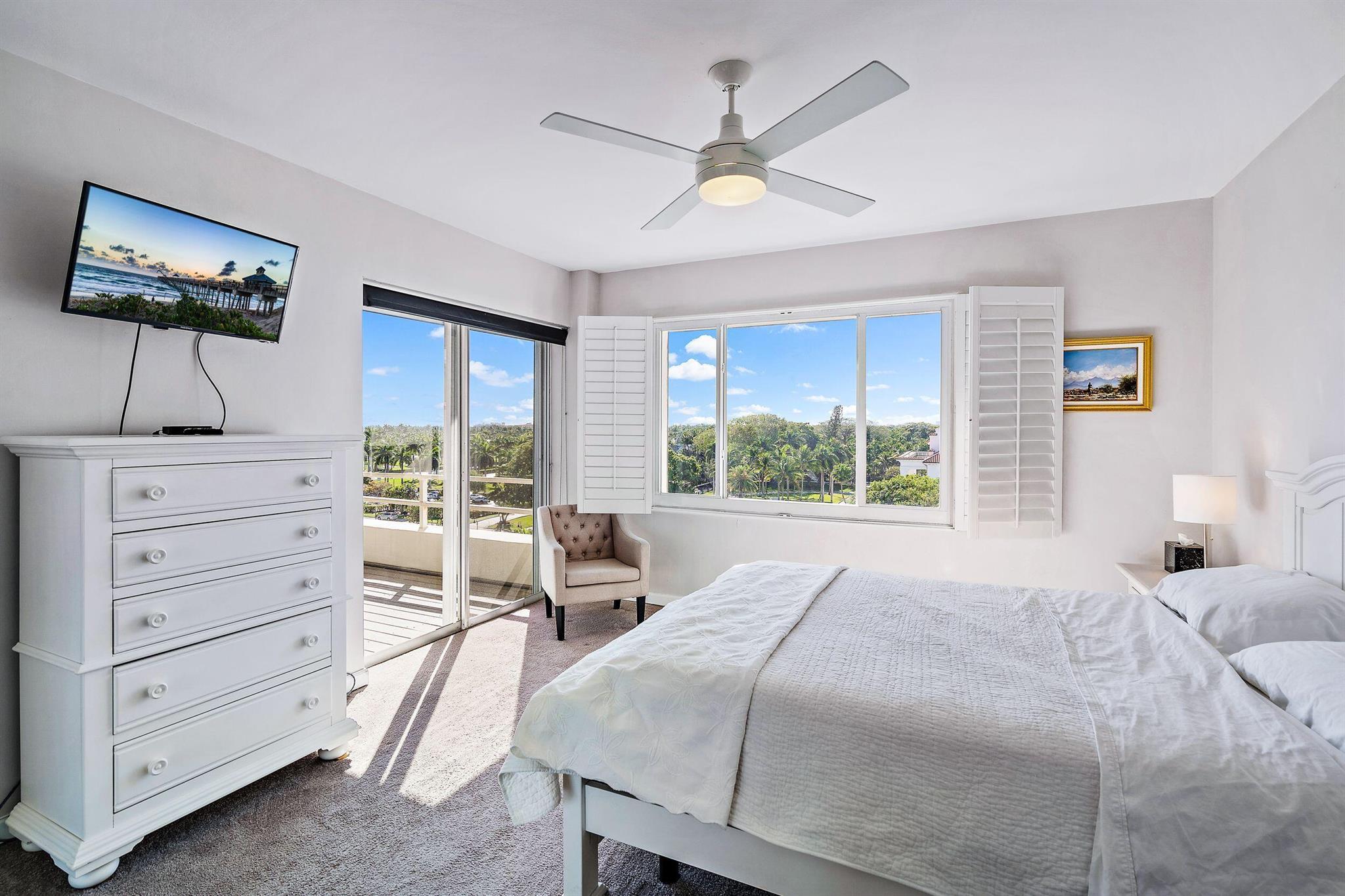 44 Cocoanut Row 626b