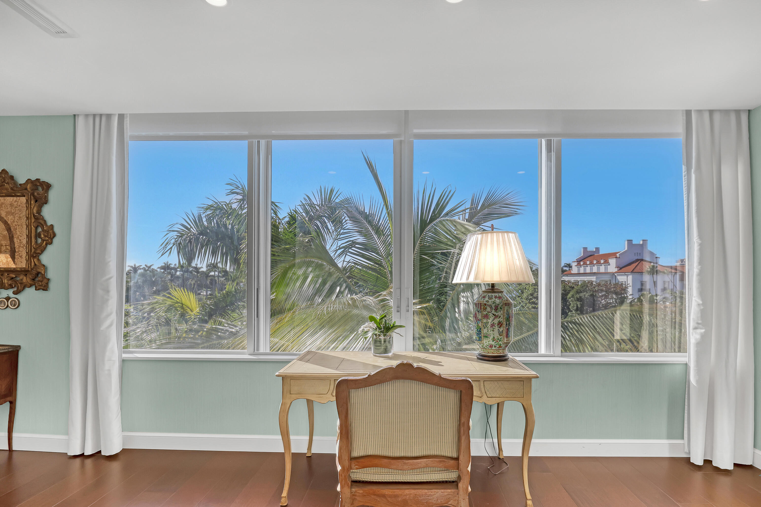 44 Cocoanut Row 302 B