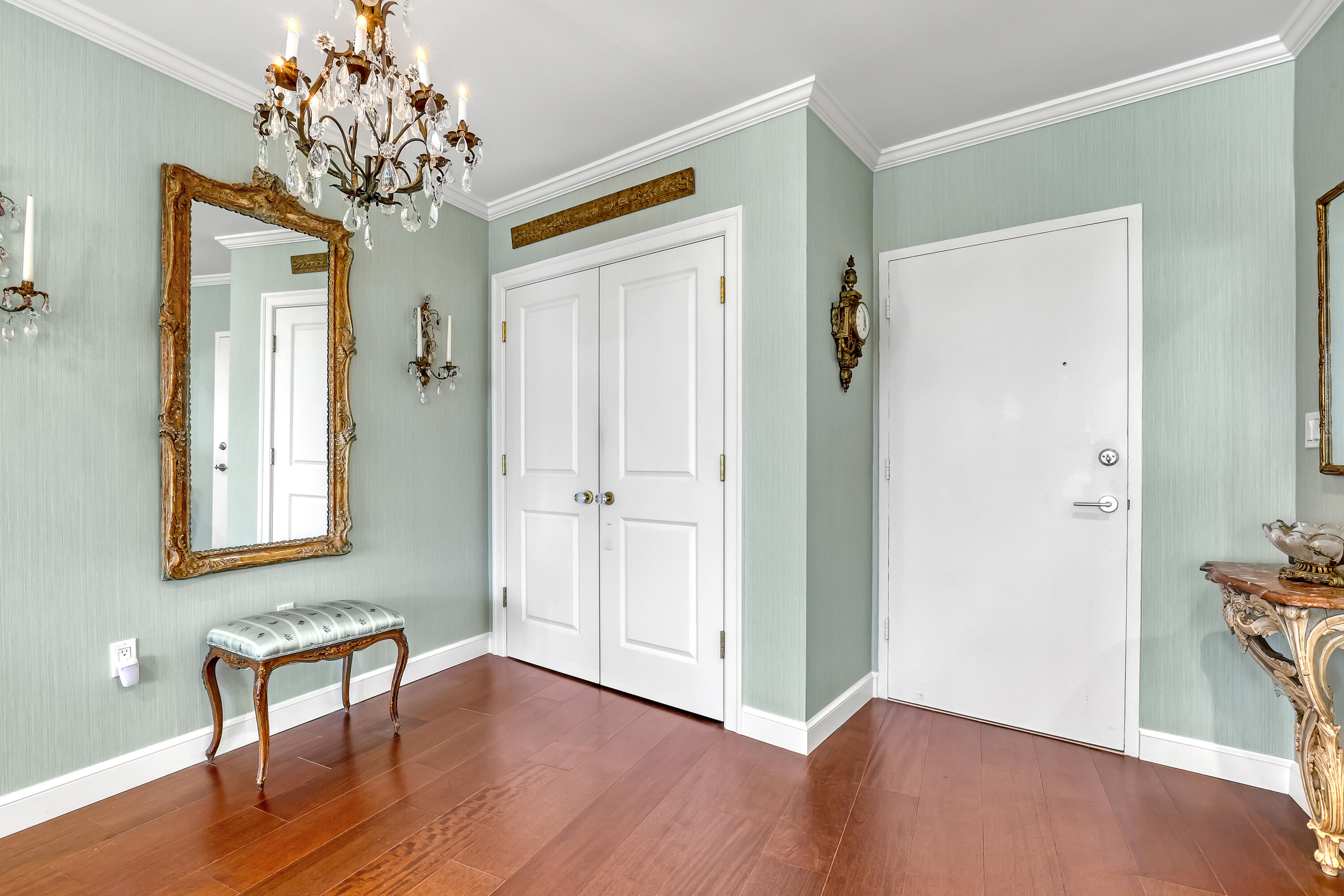 44 Cocoanut Row 302 B