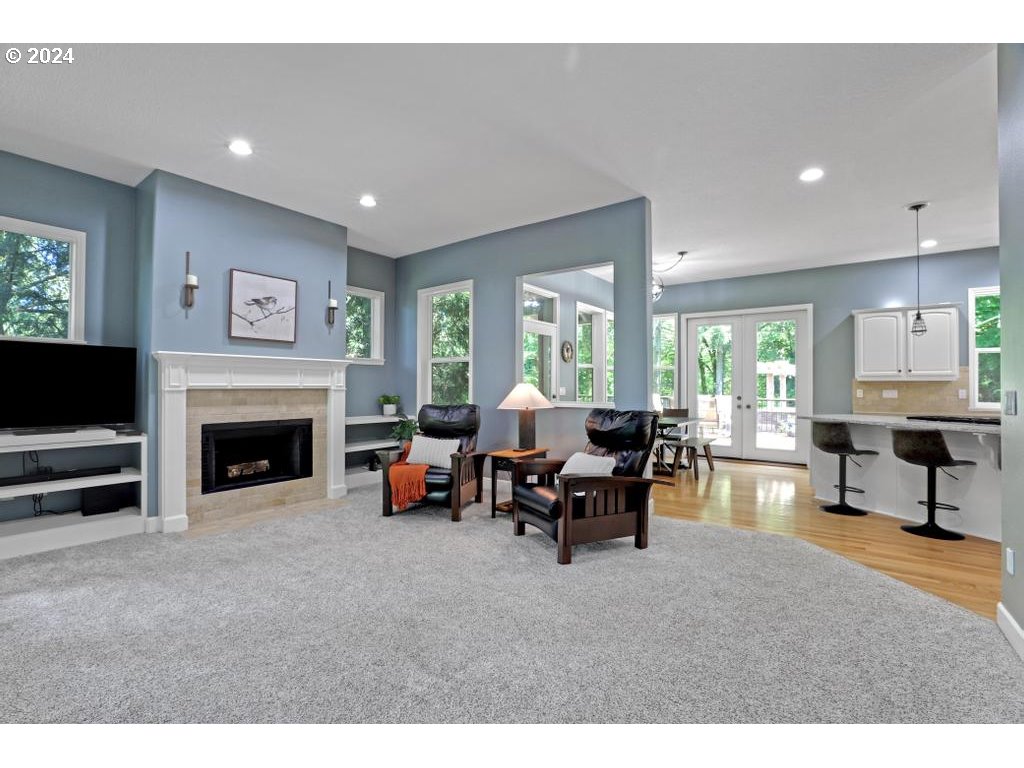 10416 NW BARCLAY TER