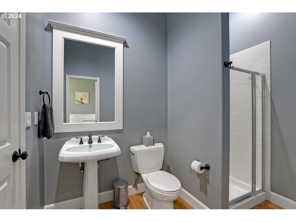 10416 NW BARCLAY TER