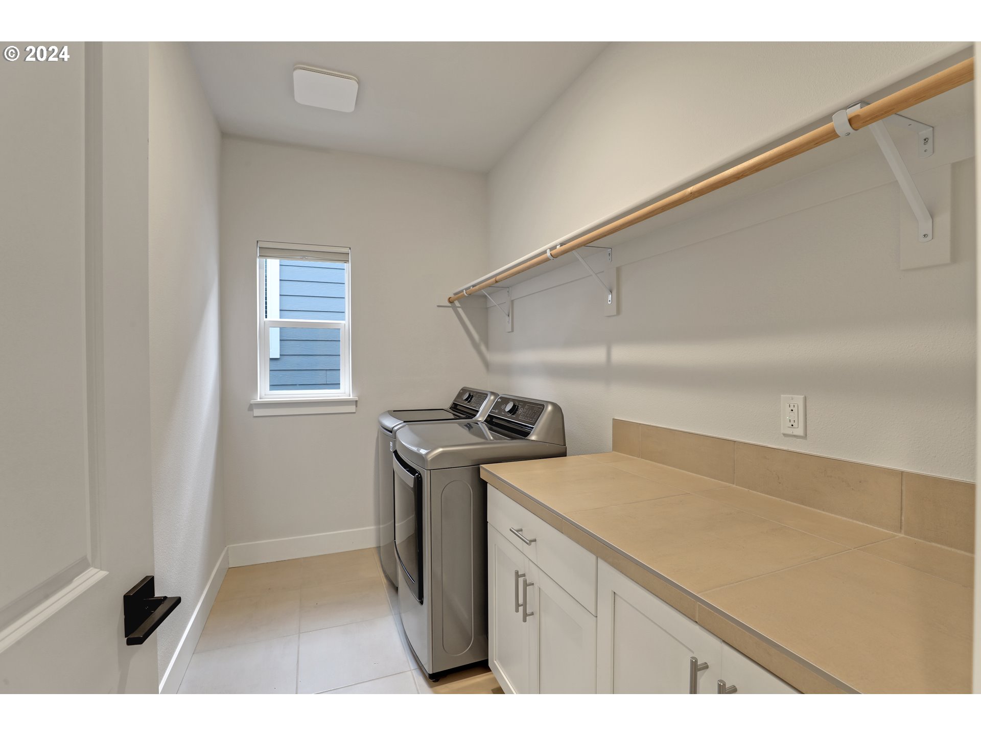 16698 SW SUNSHINE COAST ST