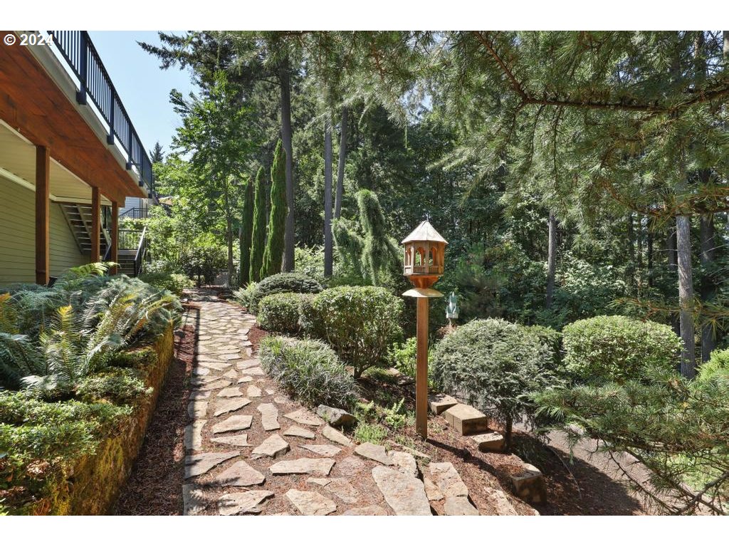 13549 SW ASCENSION DR