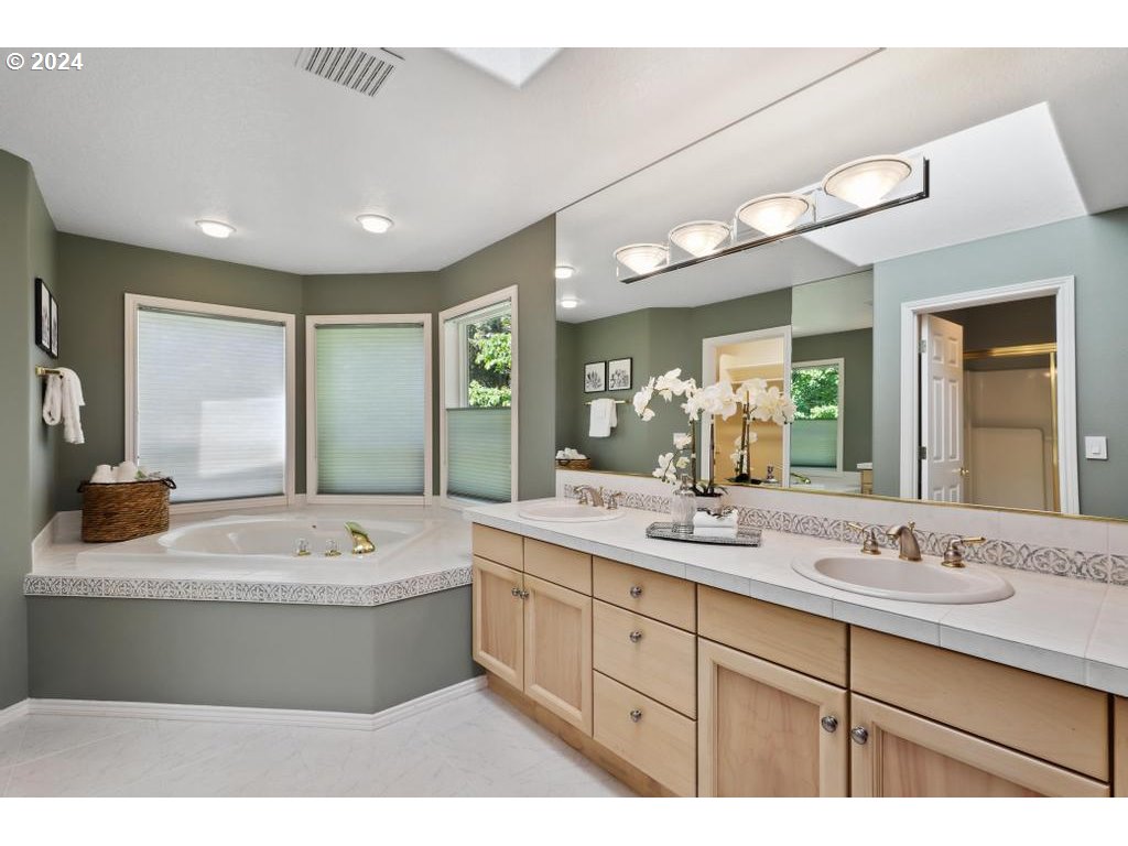 13549 SW ASCENSION DR