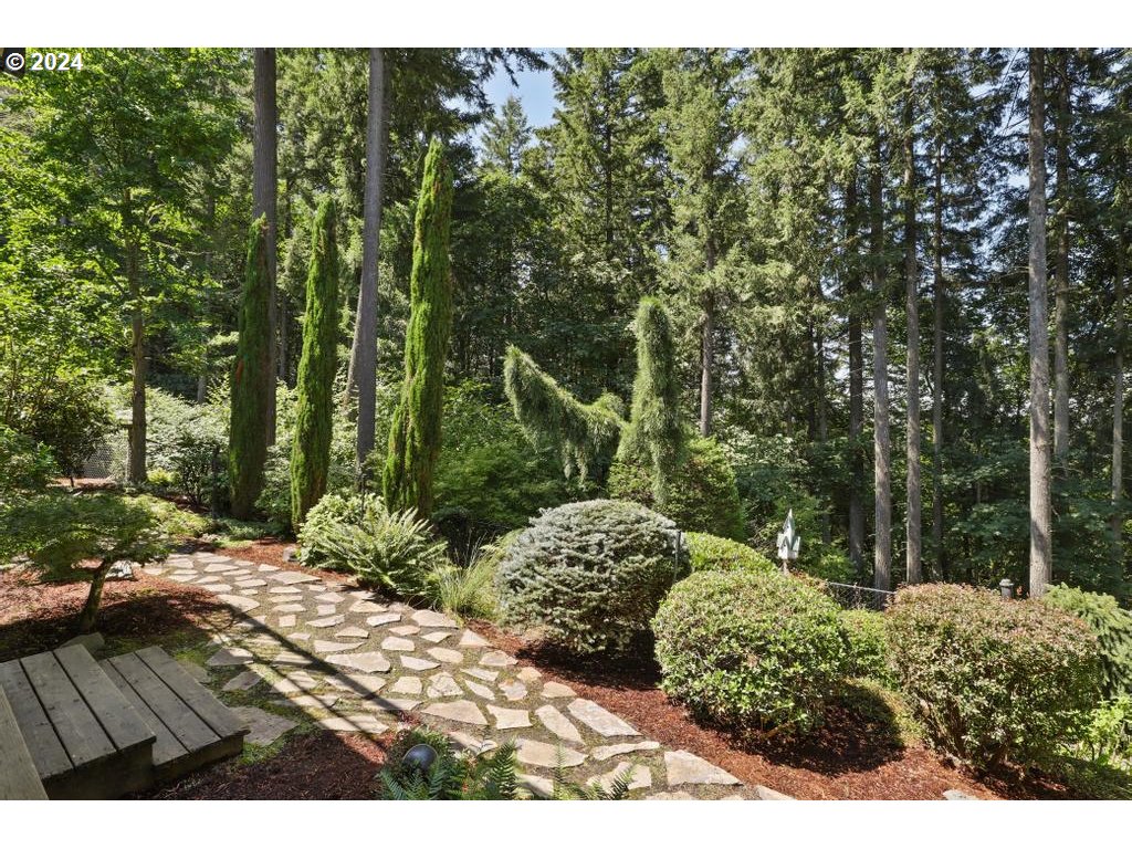 13549 SW ASCENSION DR