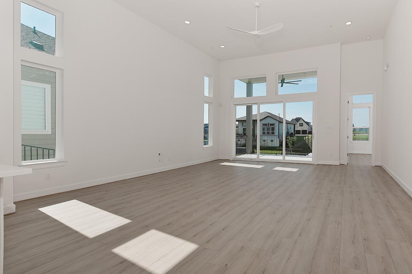 11021 N Lake Mist Lane