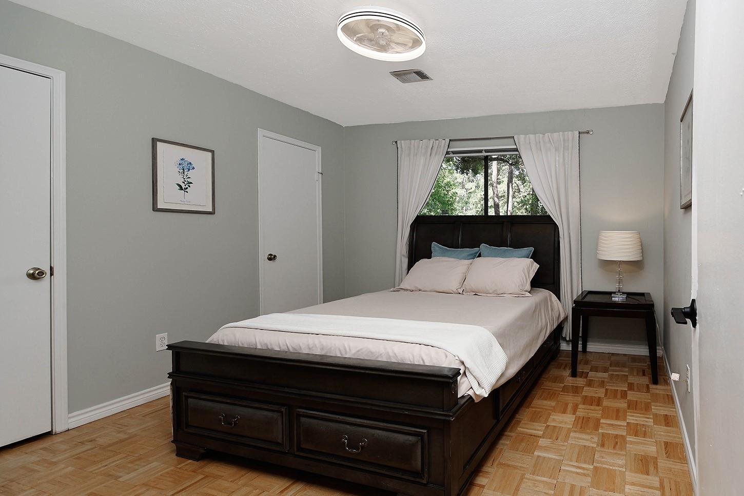 103 N Deerfoot Circle