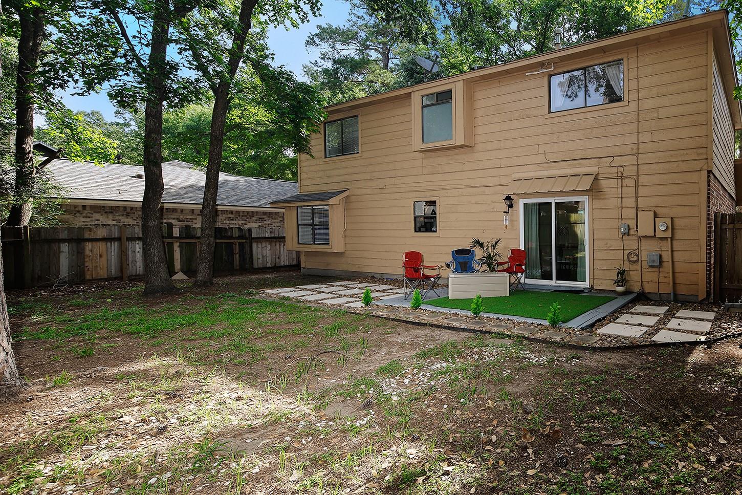 103 N Deerfoot Circle