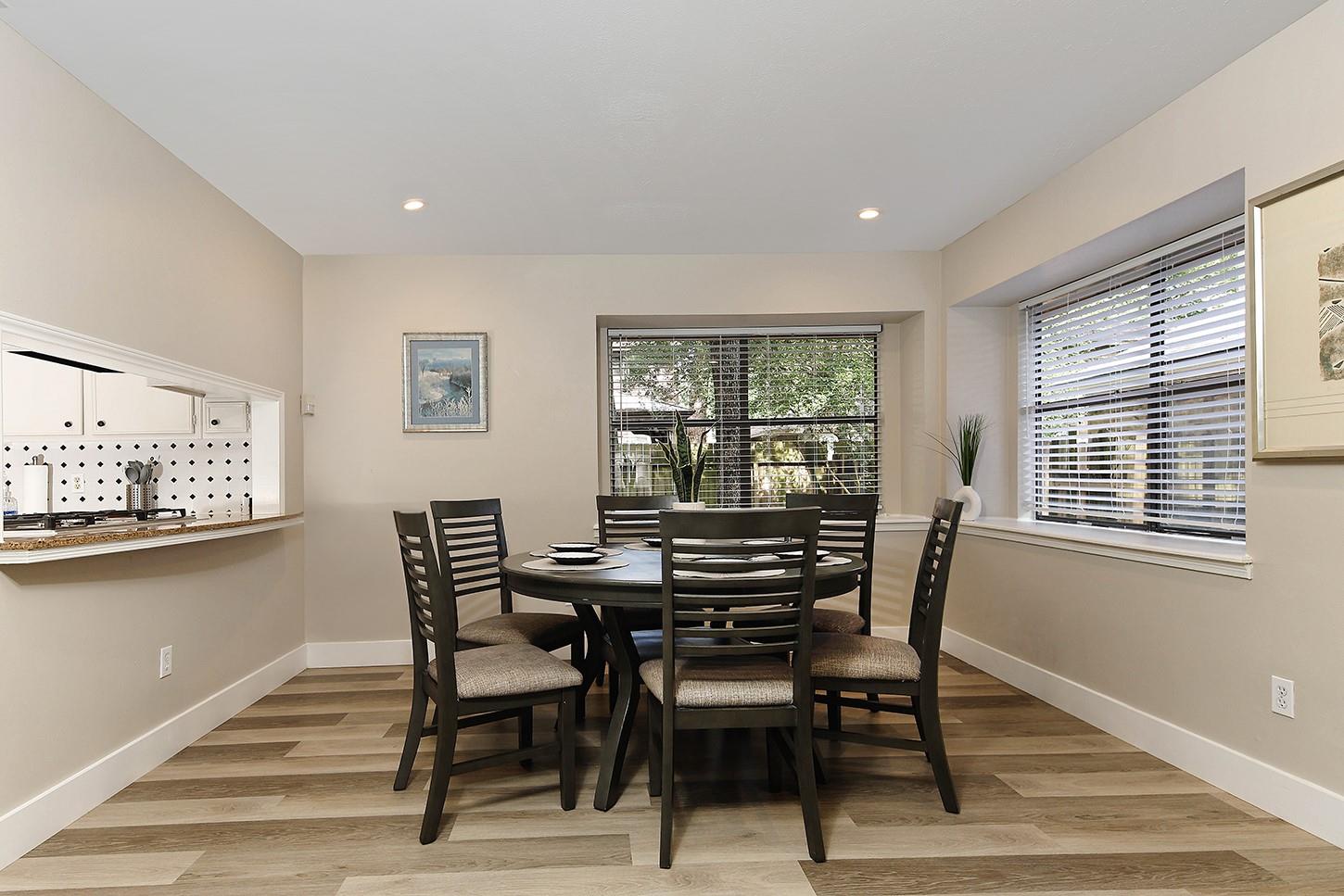 103 N Deerfoot Circle