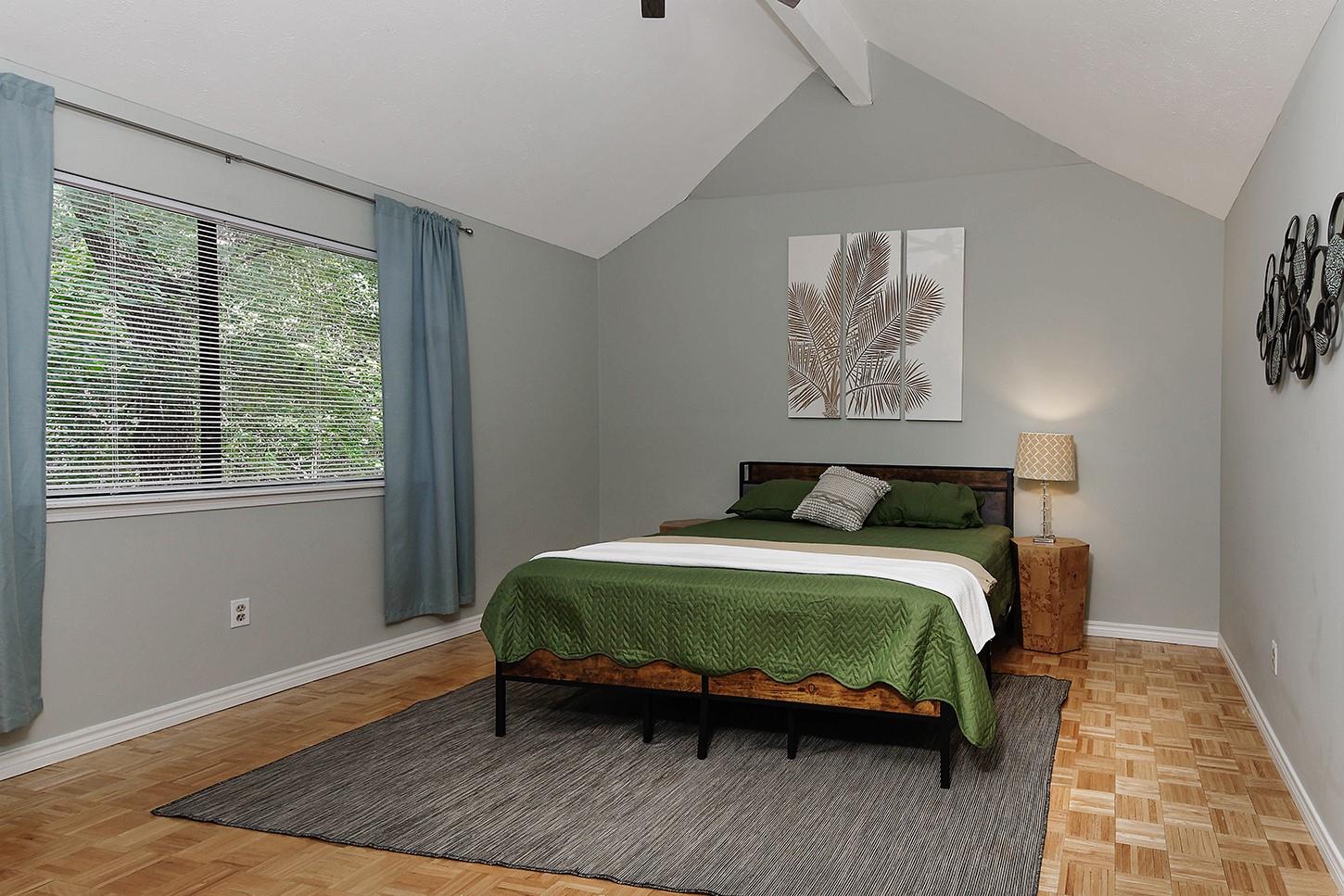 103 N Deerfoot Circle