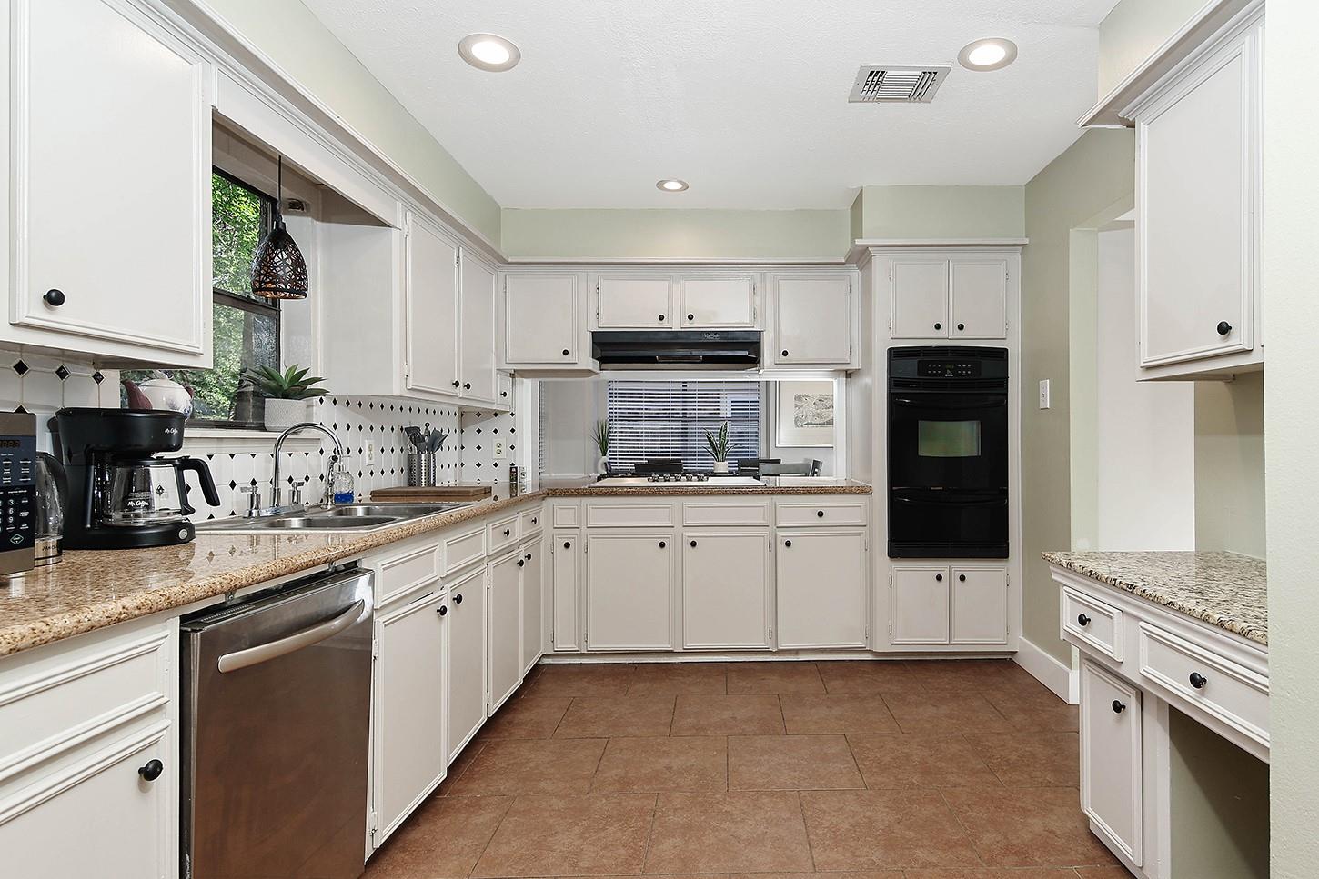 103 N Deerfoot Circle