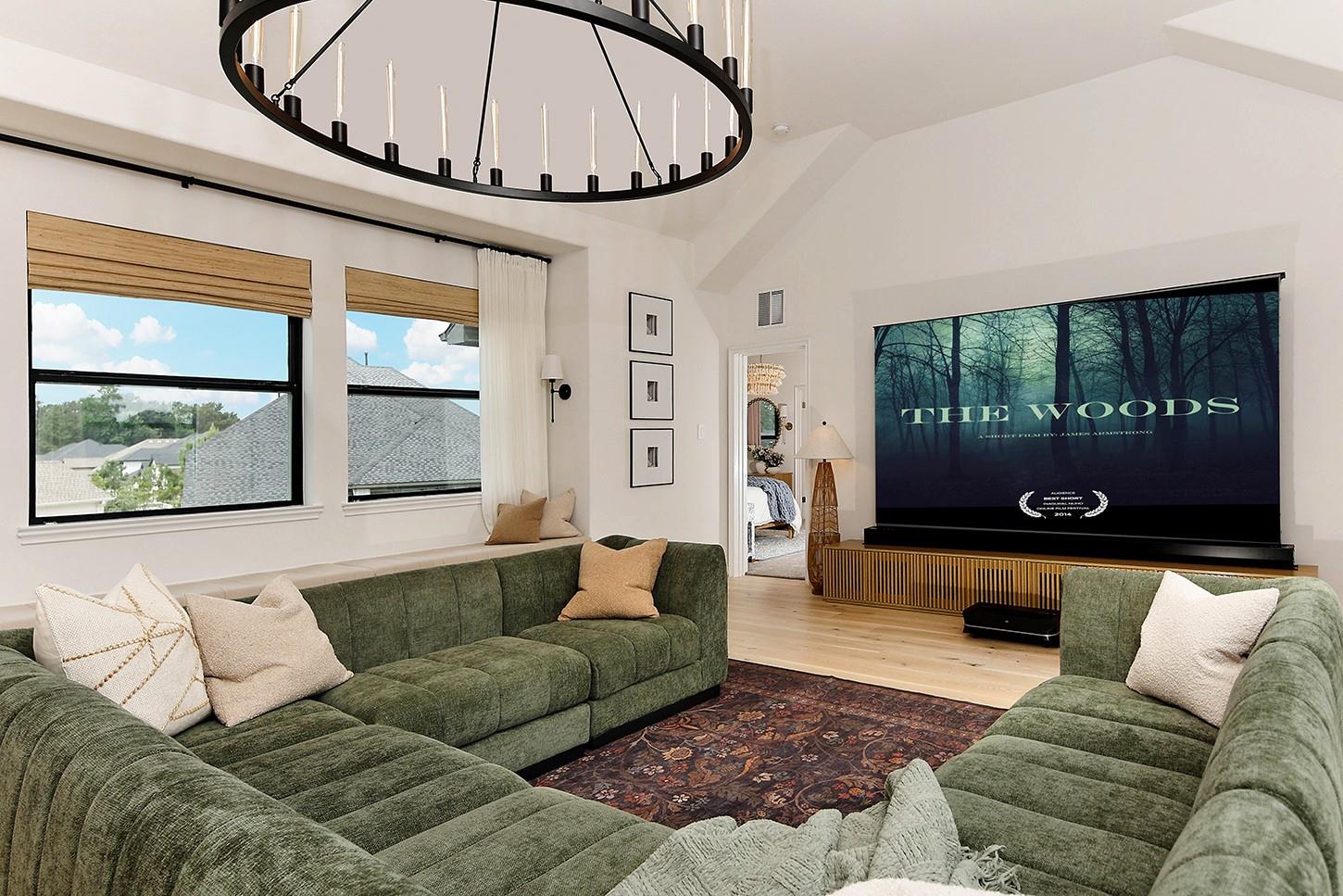 5410 Caroline Lake Drive