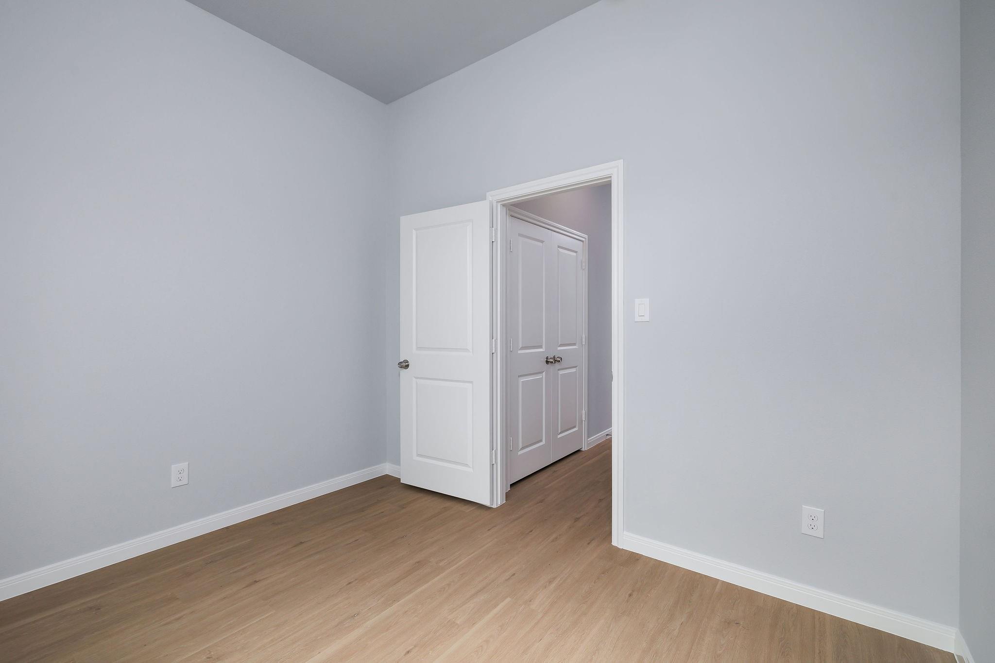 18834 Elegance Avenue
