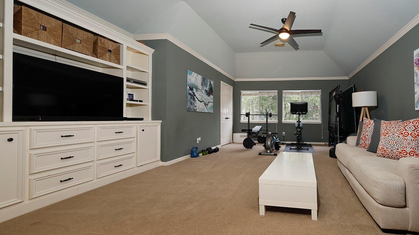 31 Bluff Creek Place