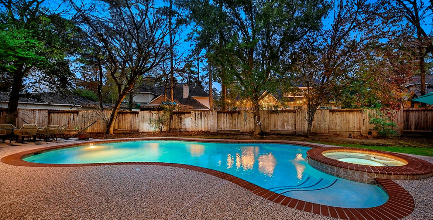 31 Bluff Creek Place