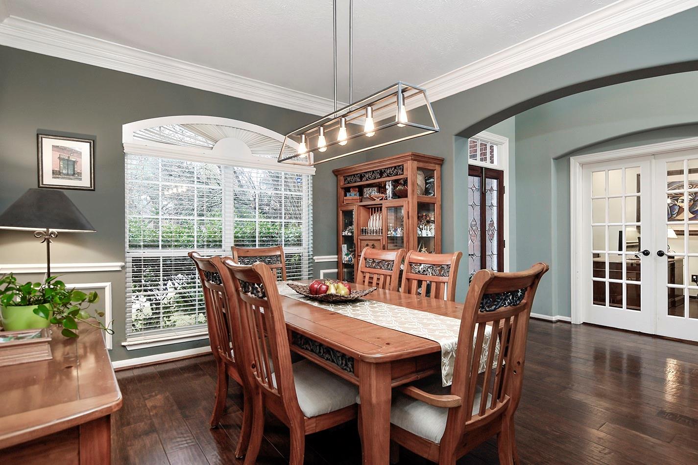 31 Bluff Creek Place