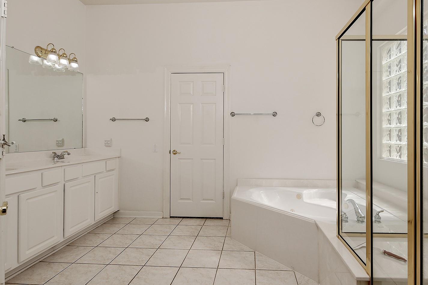 7 Coachman Ridge Place