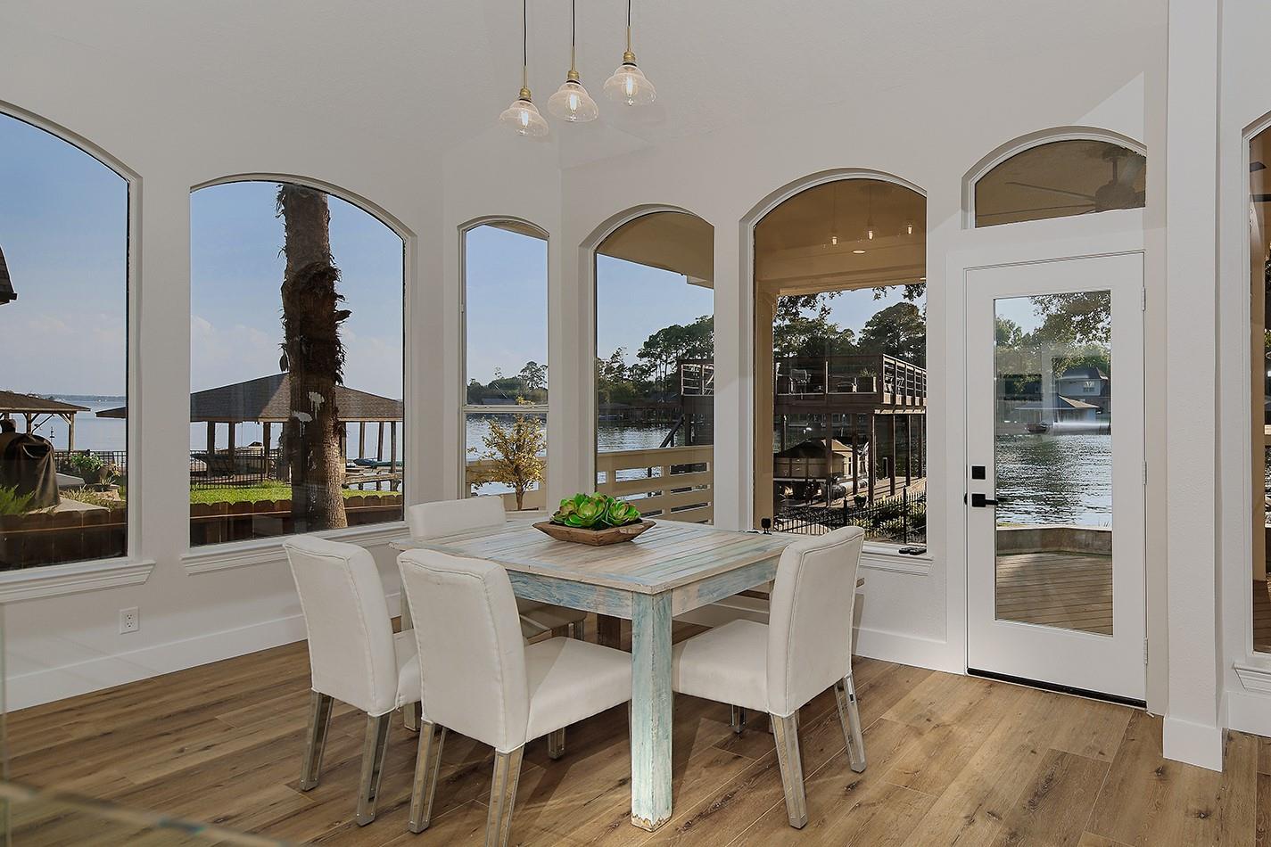 12412 Lake Vista Drive