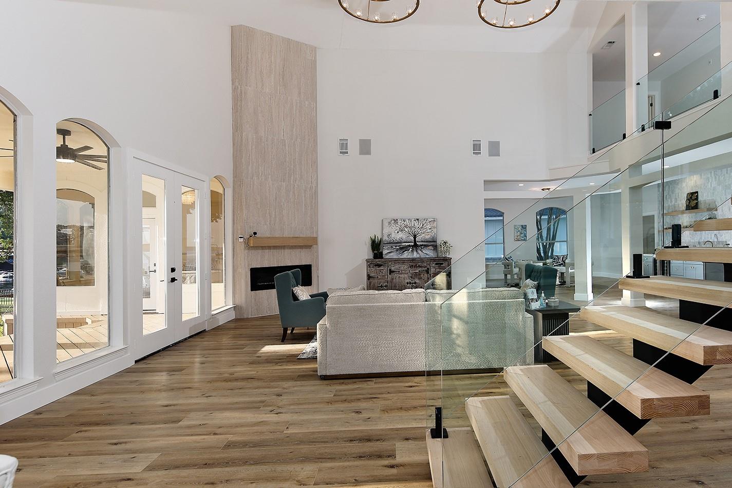 12412 Lake Vista Drive