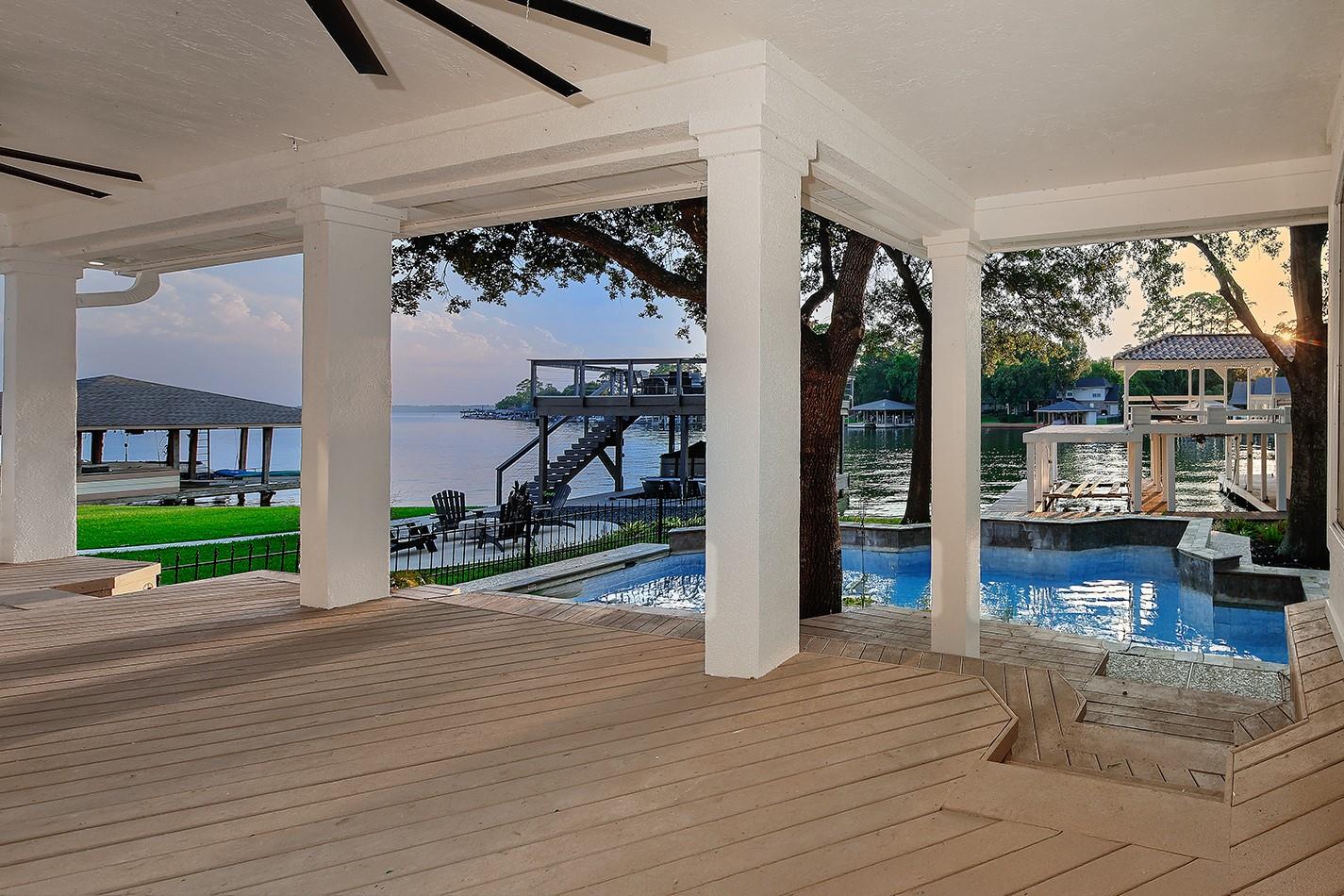 12412 Lake Vista Drive