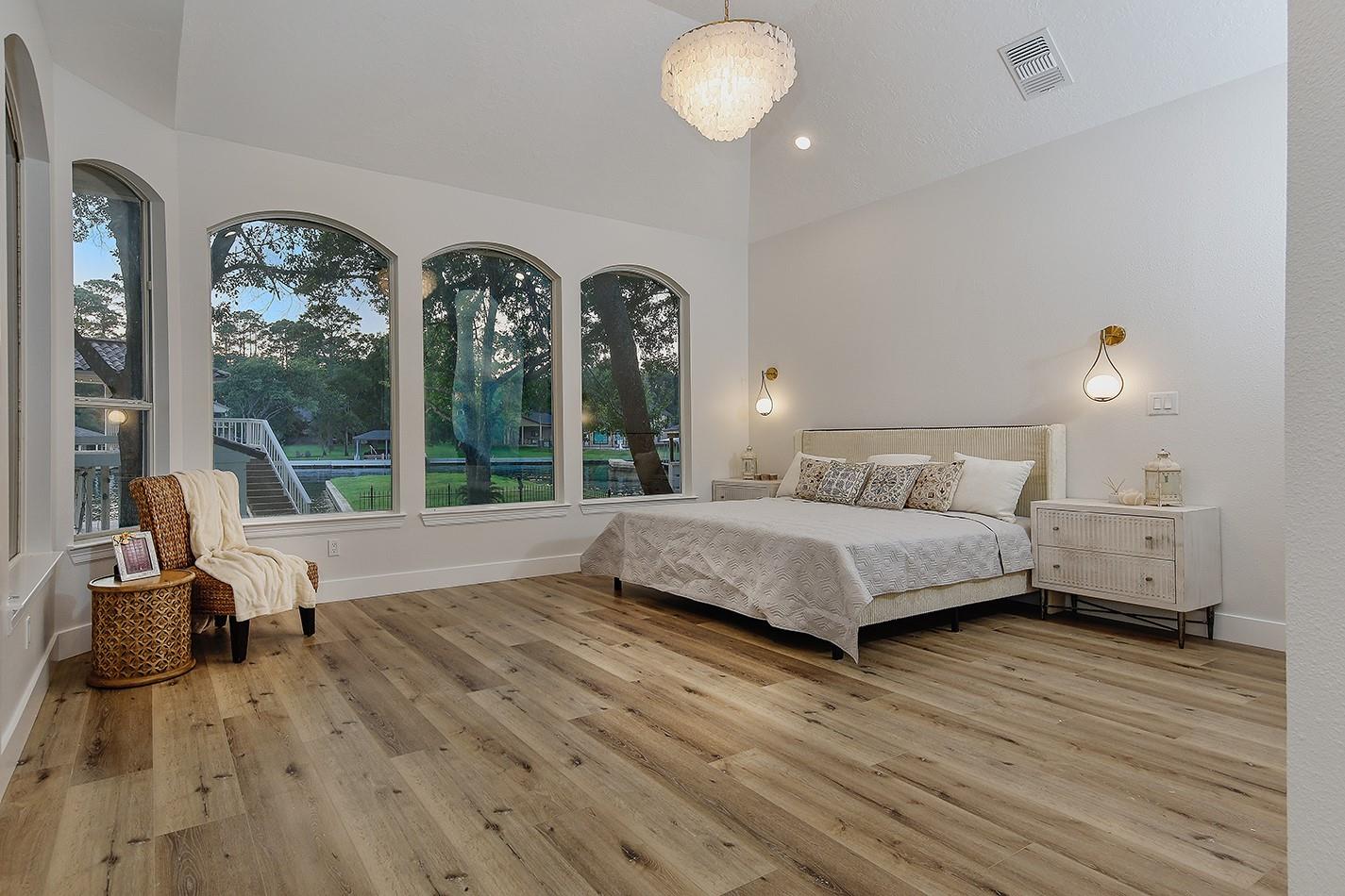 12412 Lake Vista Drive