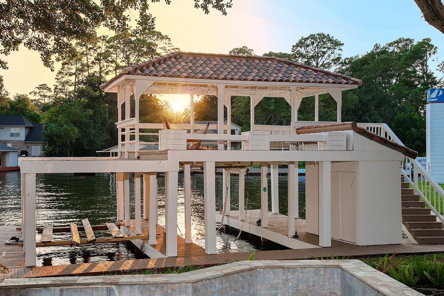 12412 Lake Vista Drive