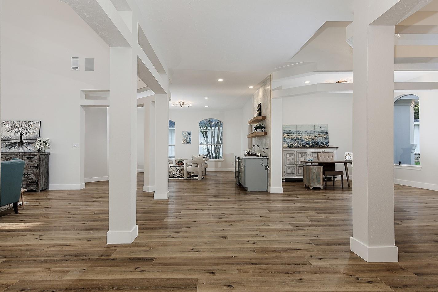 12412 Lake Vista Drive