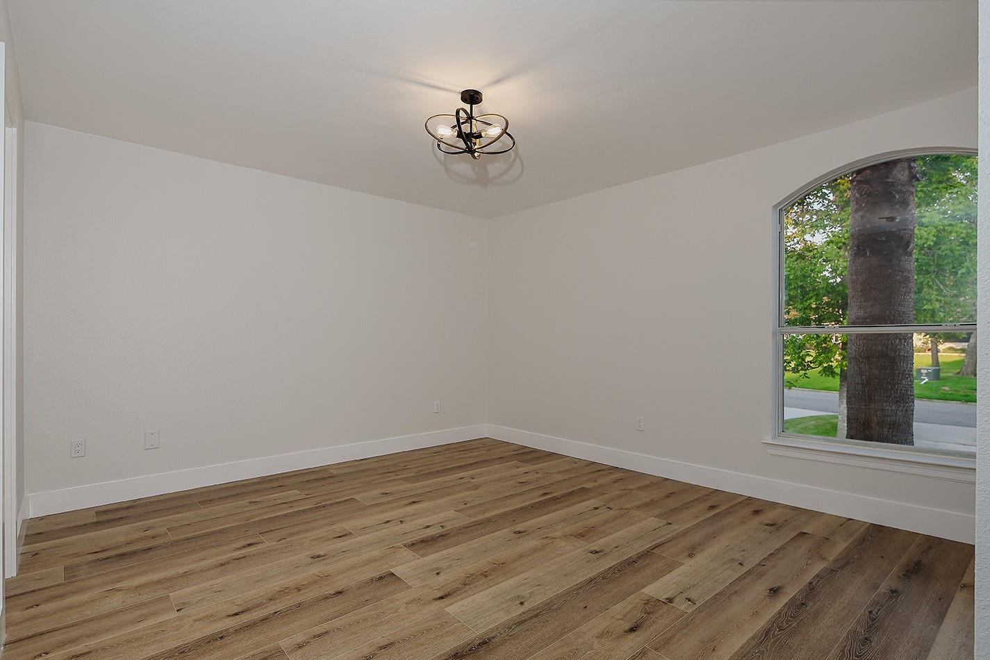 12412 Lake Vista Drive