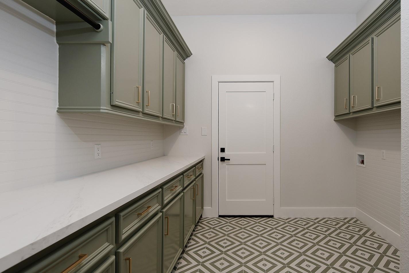 12412 Lake Vista Drive