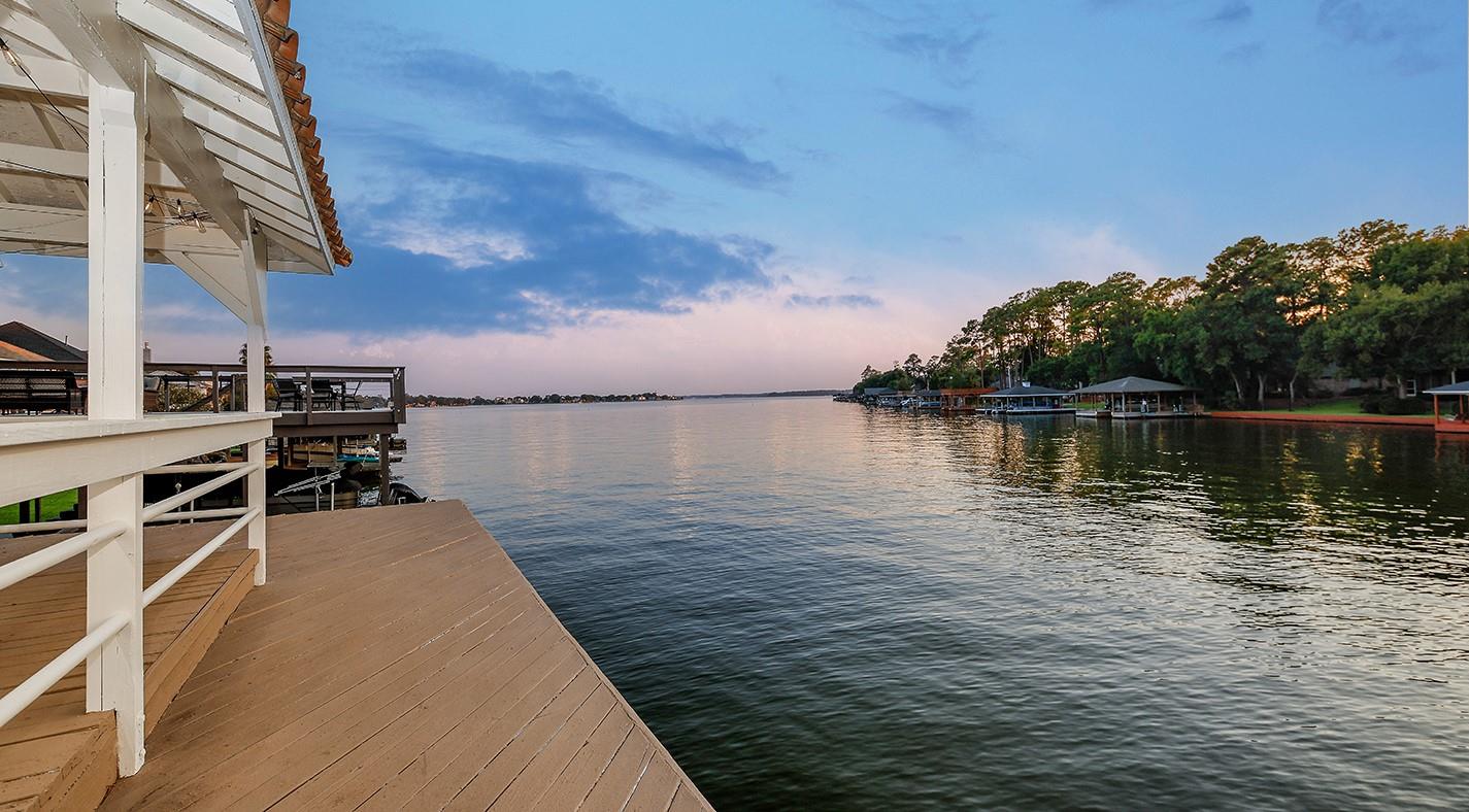 12412 Lake Vista Drive