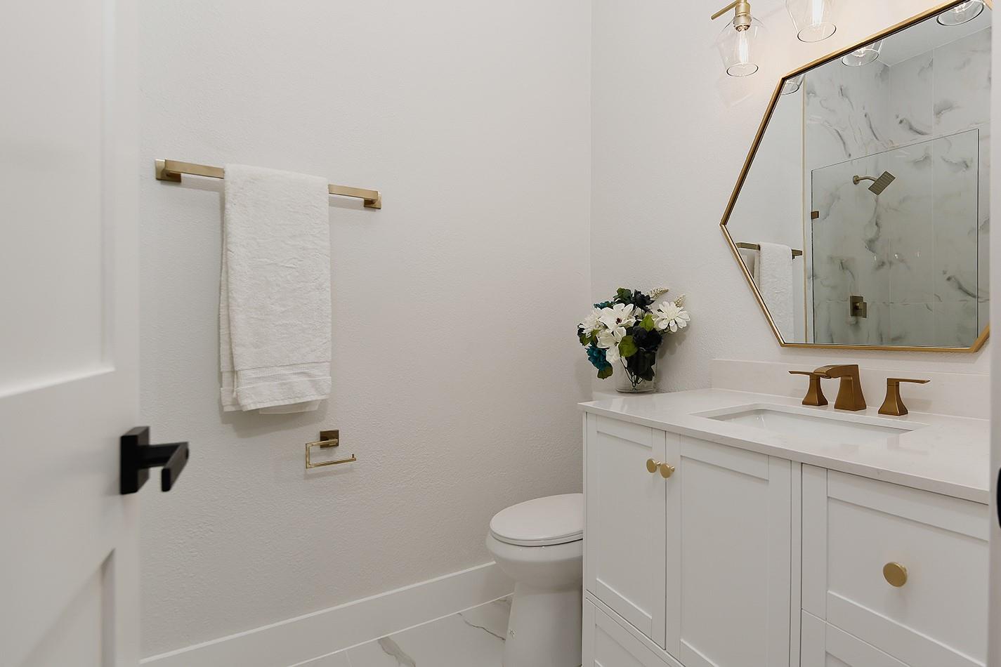 12412 Lake Vista Drive