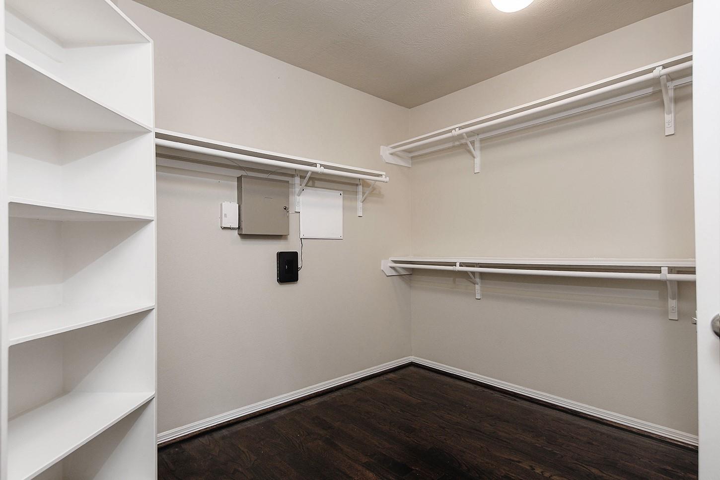 737 W 20th Street