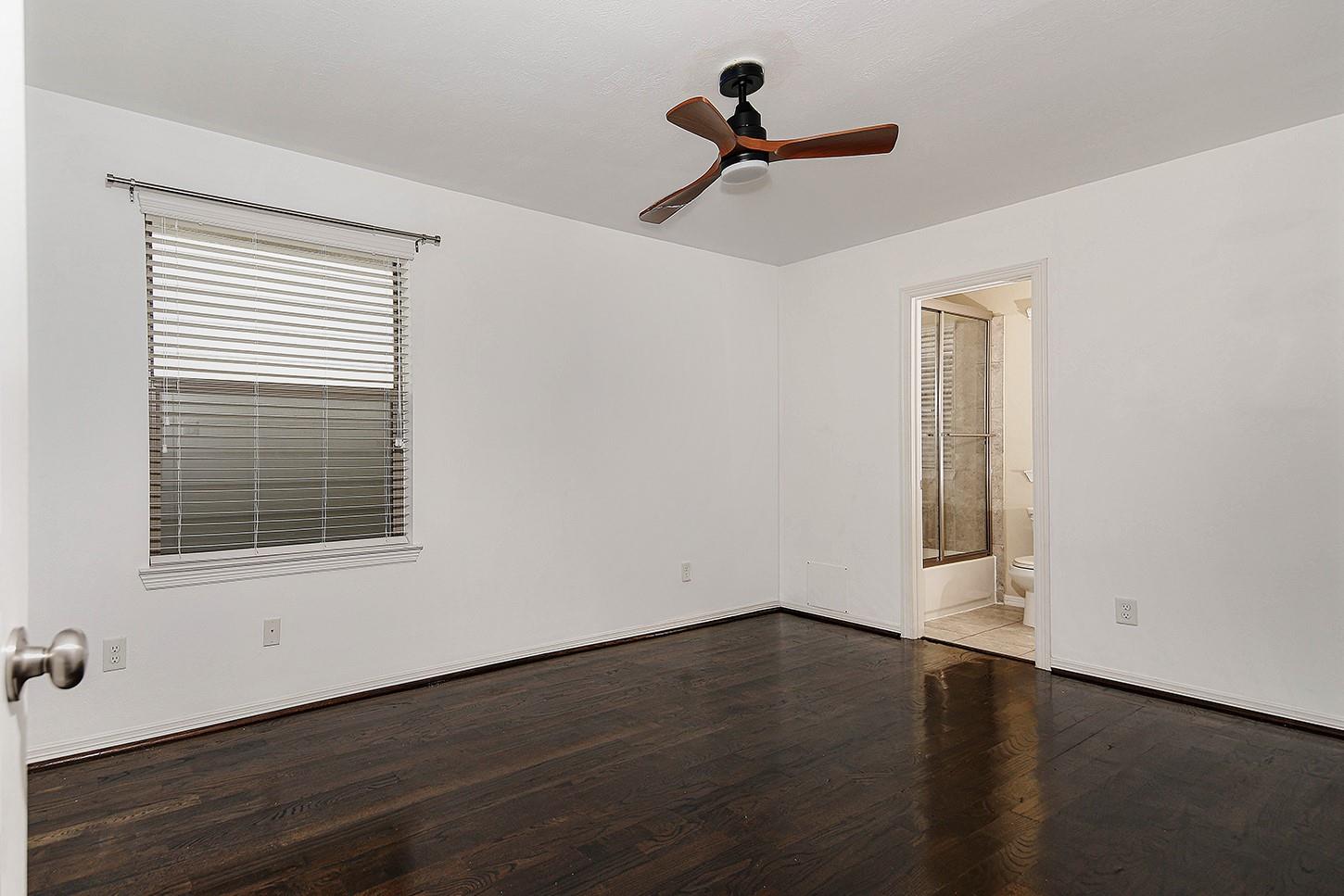 737 W 20th Street