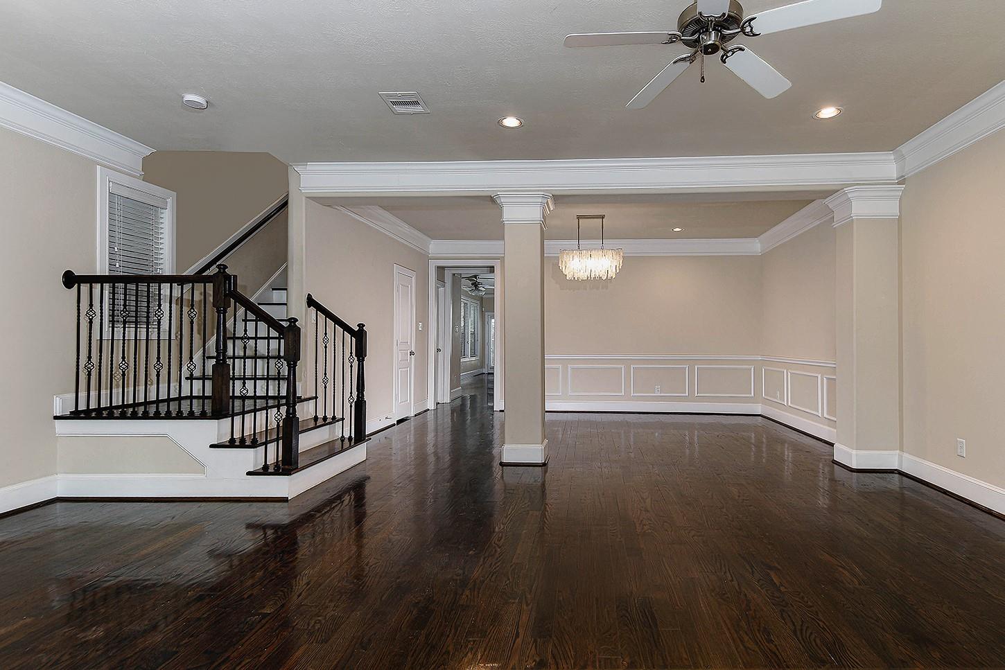 737 W 20th Street